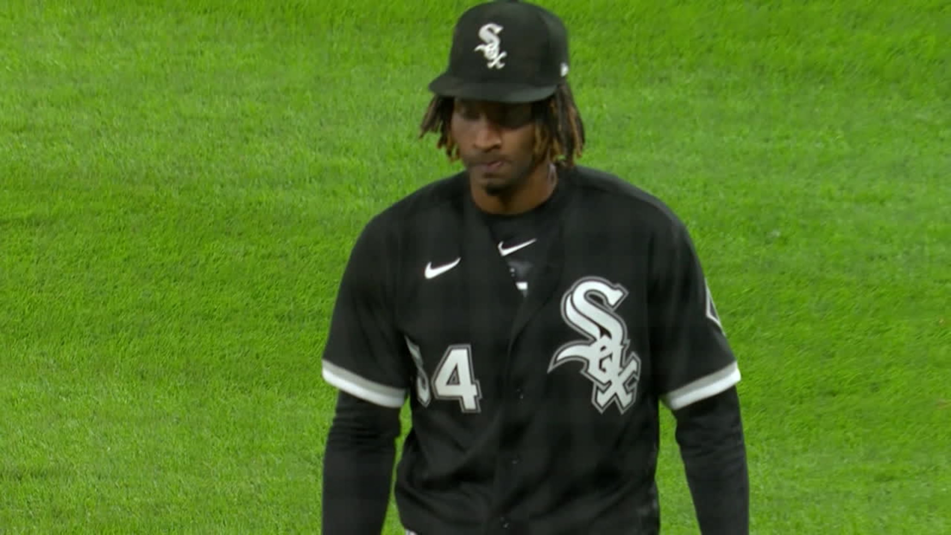 White Sox first baseman Andrew Vaughn heads out of the dugout for a game  against the Twins on Oct. 5, 2022, at Guaranteed Rate Field. – The Denver  Post