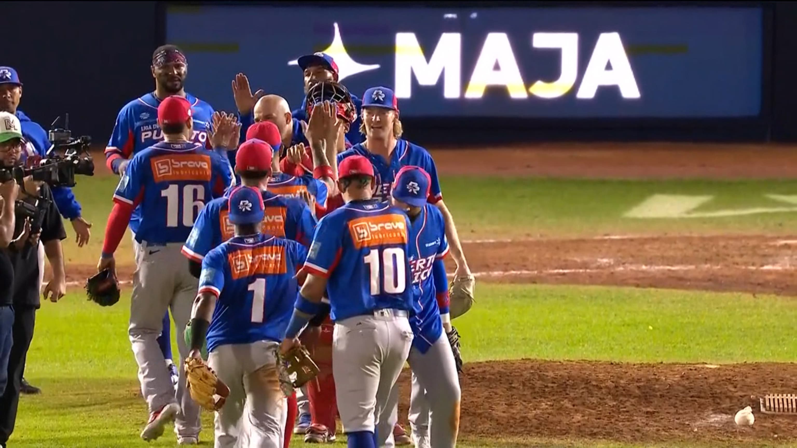 Puerto Rico gana con remontada 10-7
