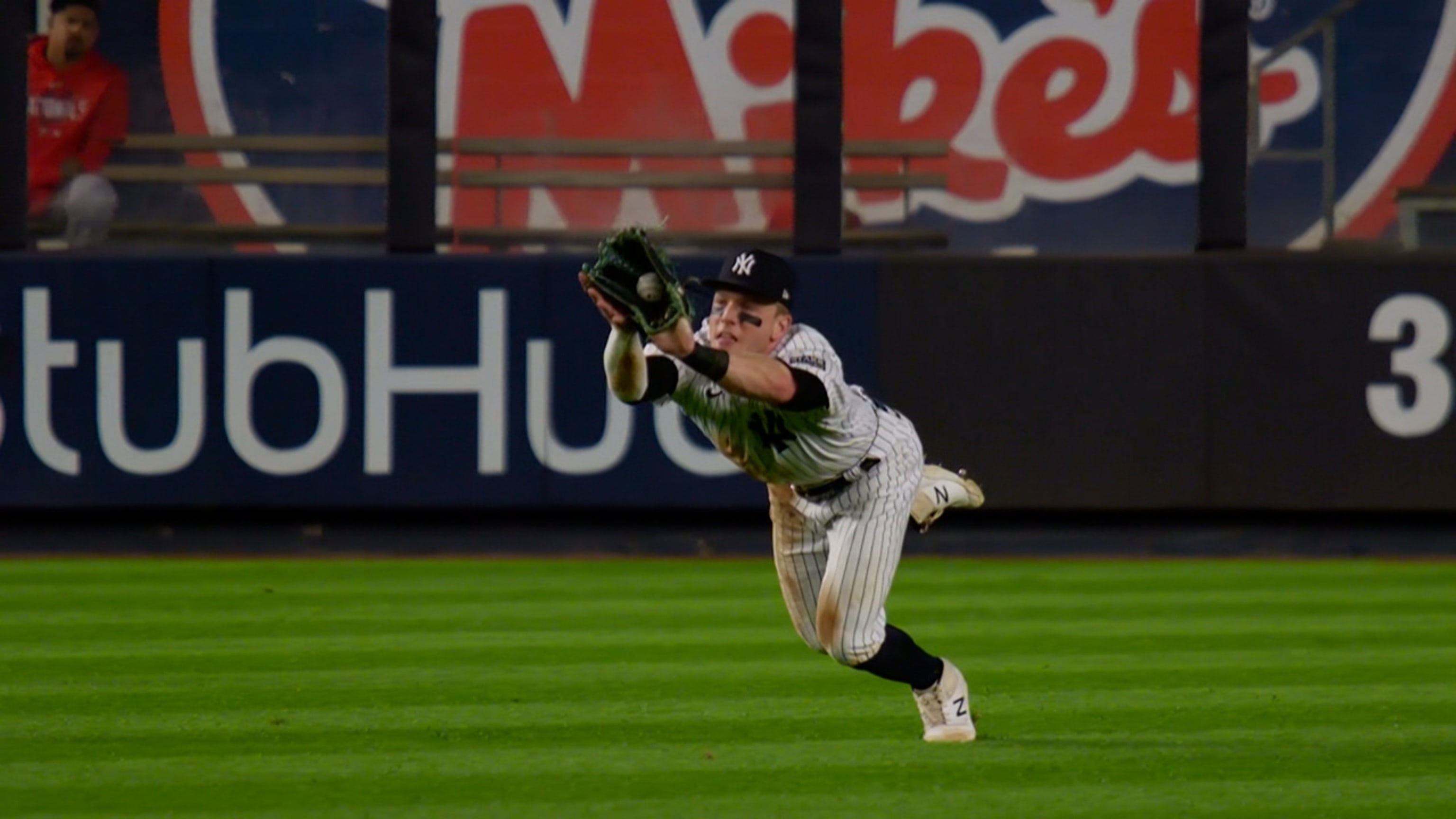New Yankee Harrison Bader shows why he's a Gold Glover