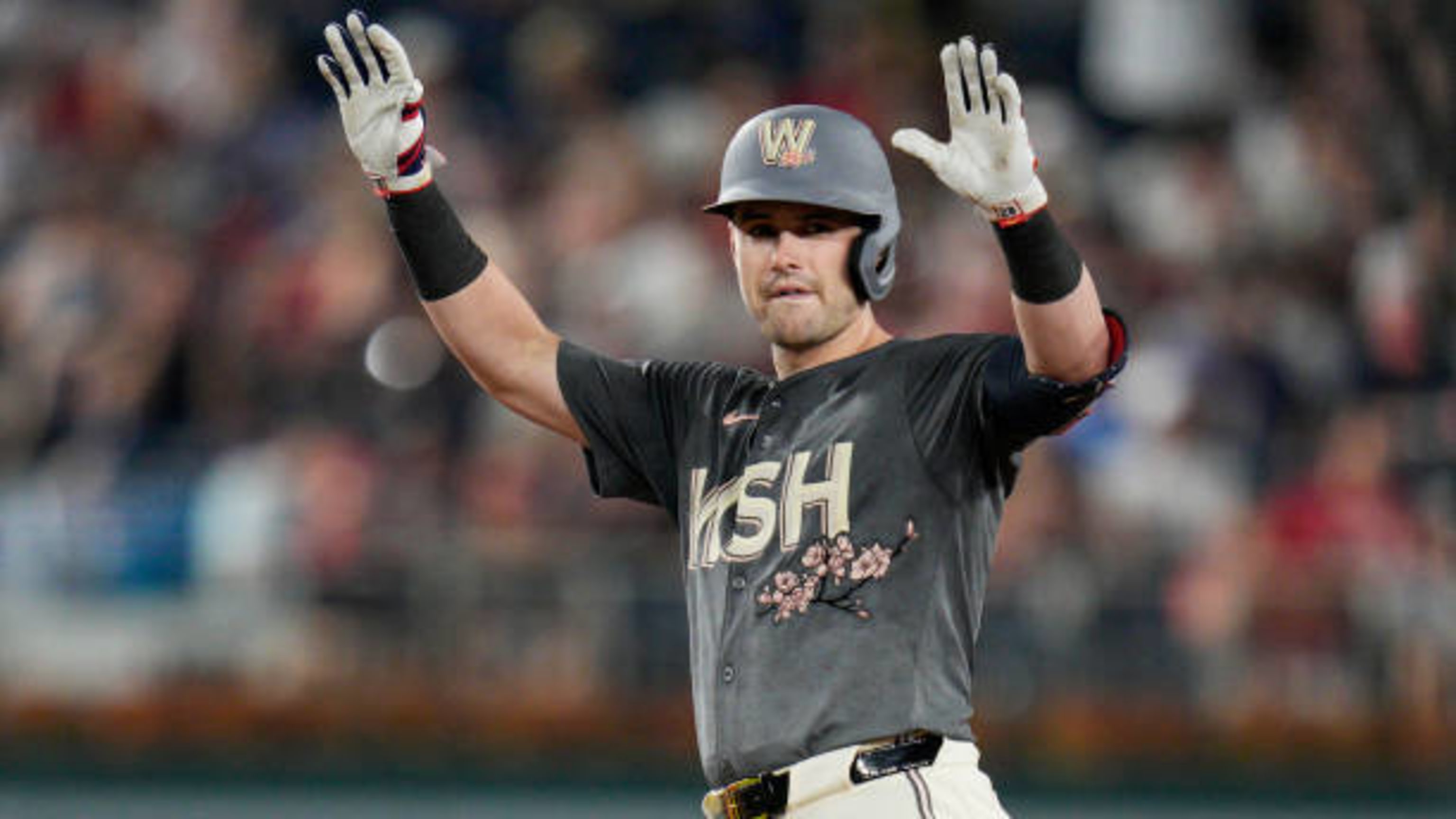 Thomas empata juego con doble