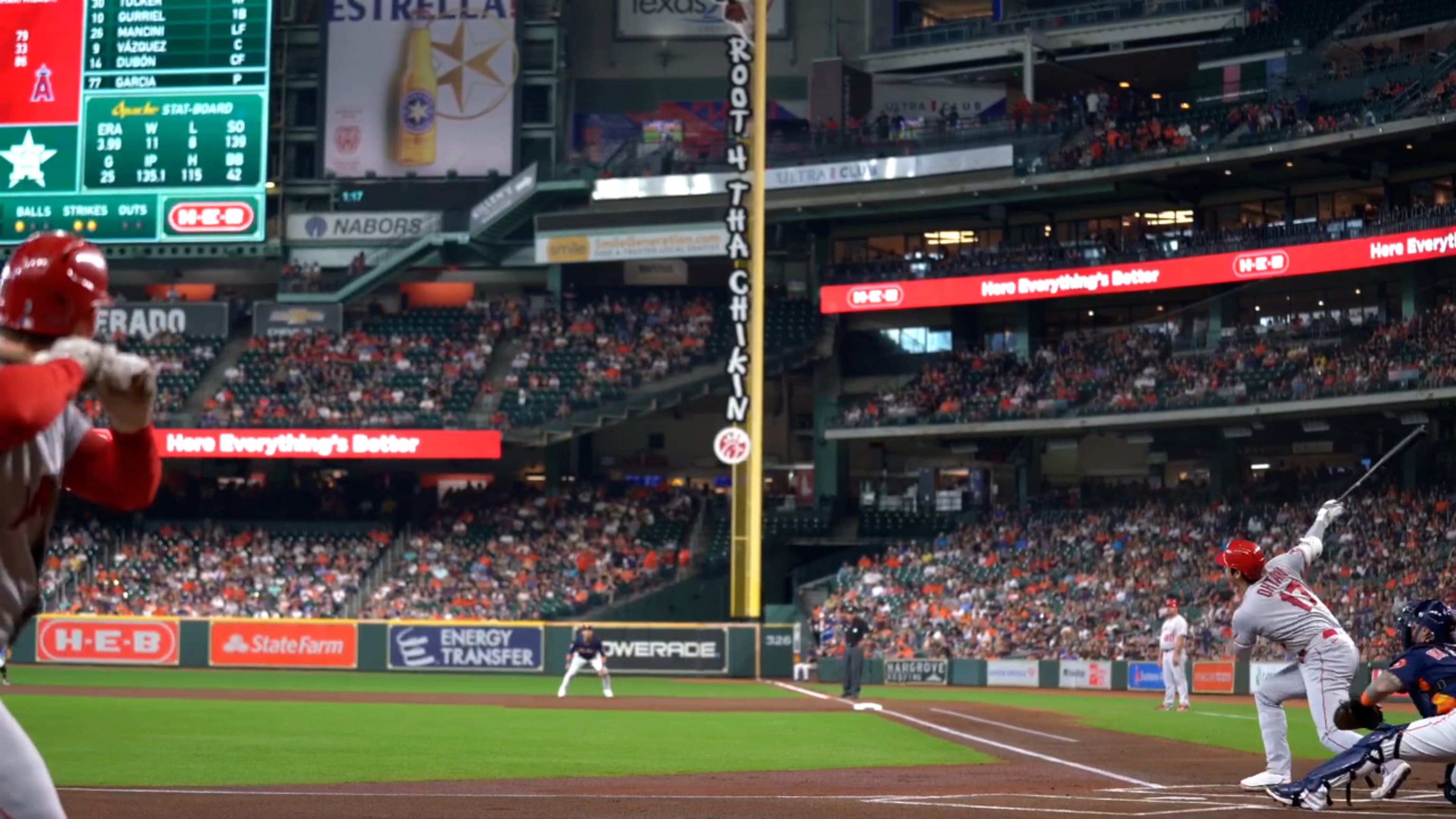 Shohei Ohtani crushes two-run homer over batter's eye