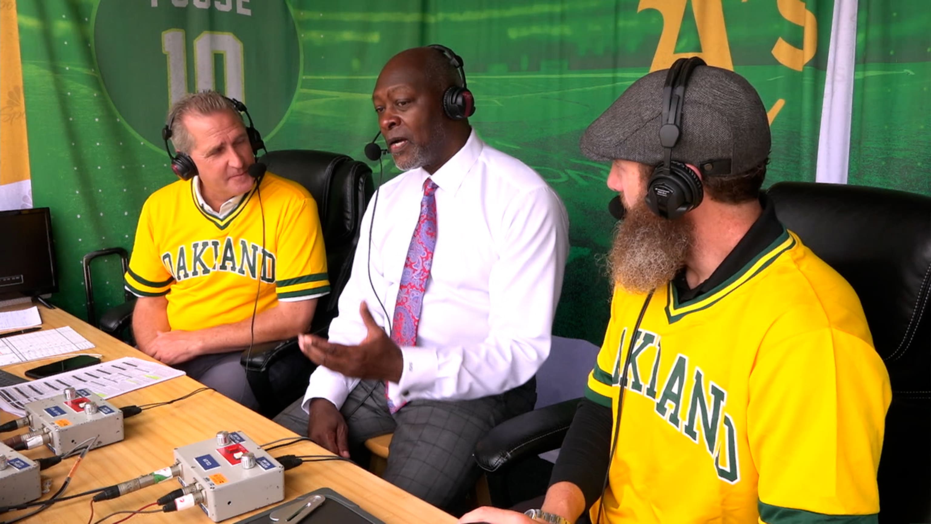 Dave Stewart has jersey retired by Oakland Athletics