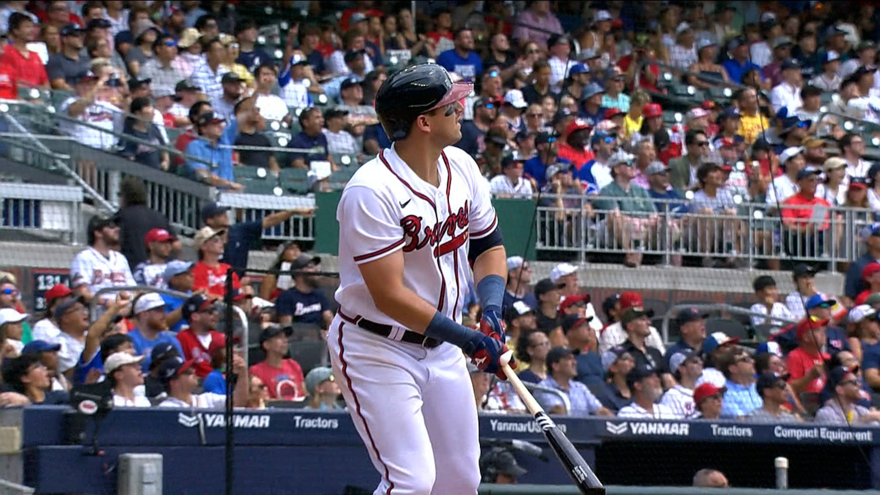 Chipper smashes two home runs to propel Braves