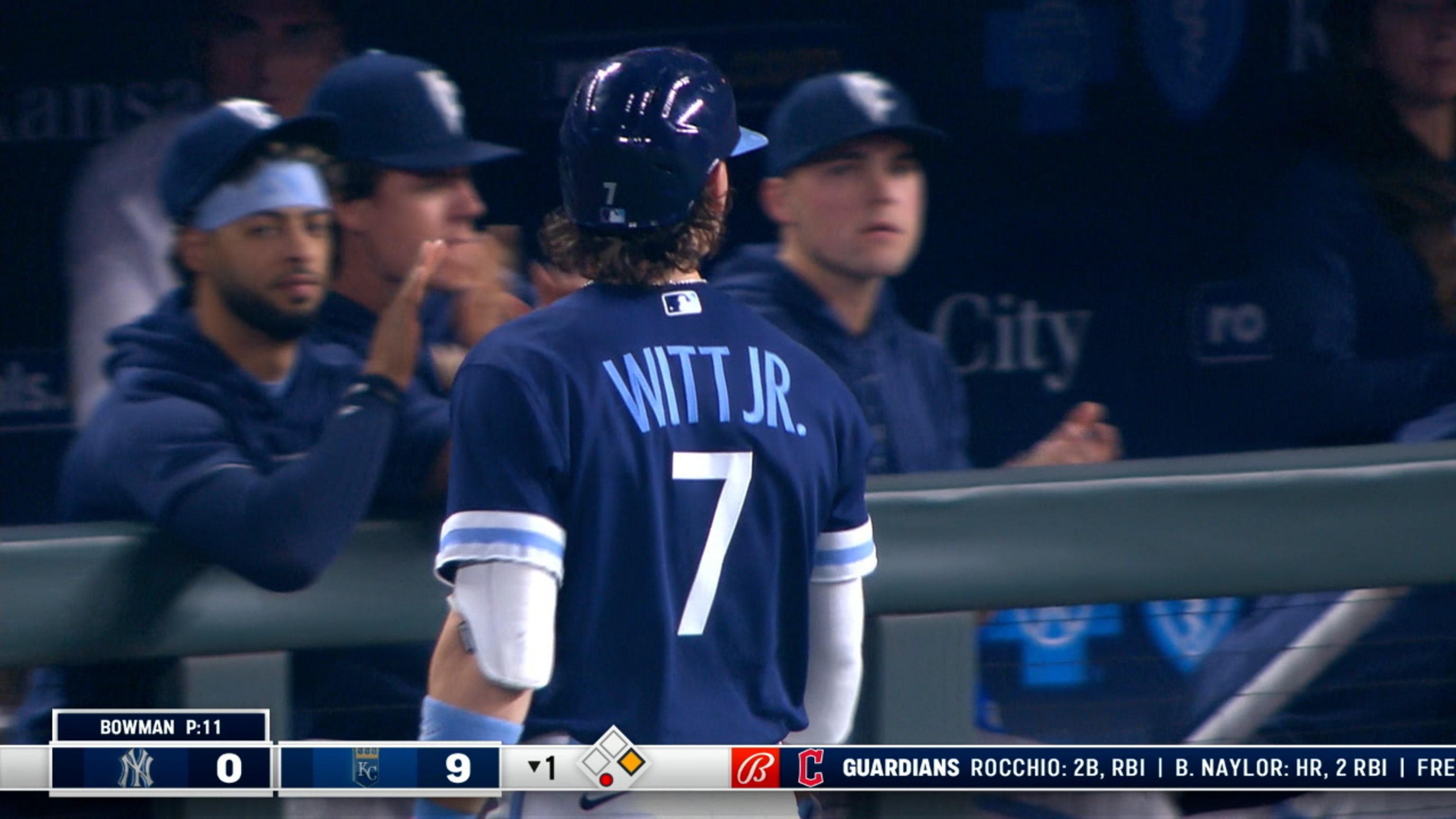 Bobby Witt Jr.'s hot bat leads Royals past Twins