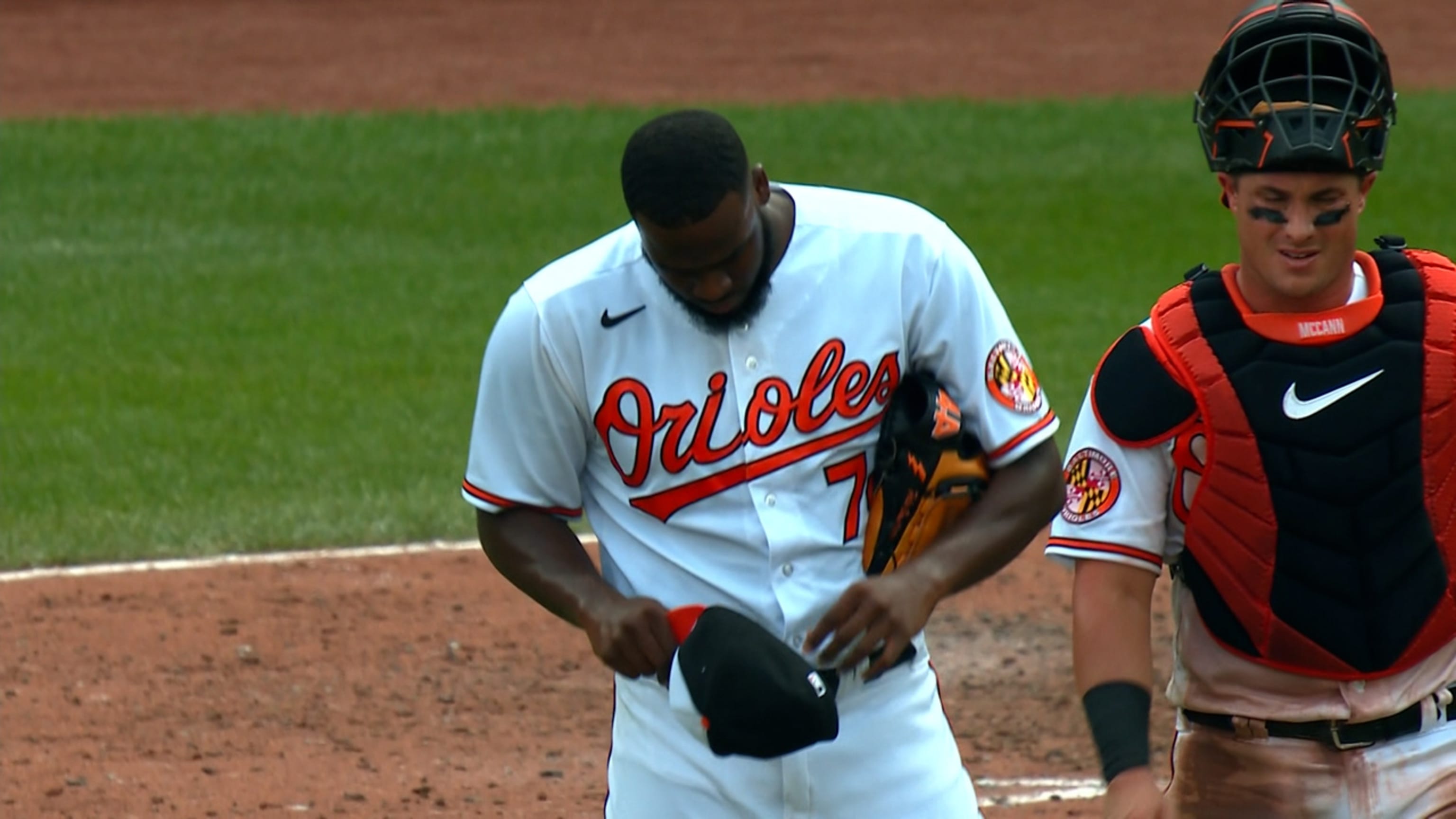 Bautista llega a 31 salvados