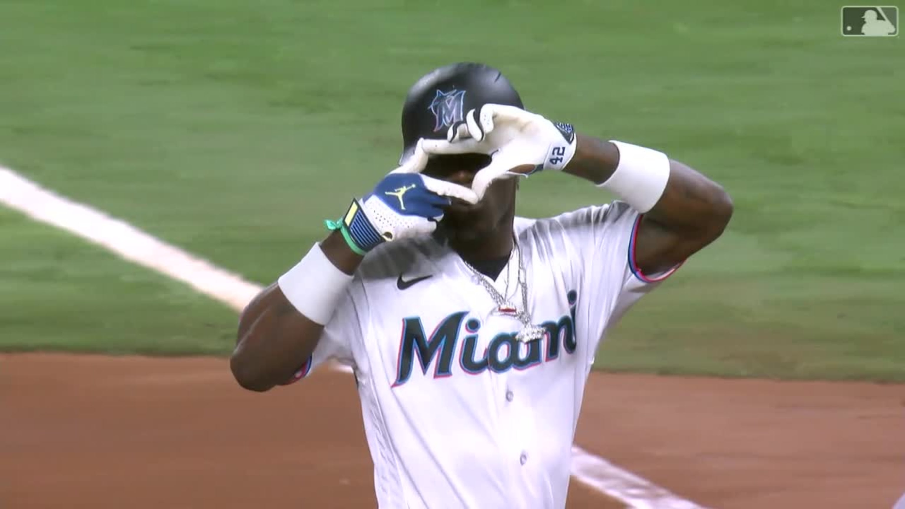 Jorge Soler's first Marlins hit, 03/26/2022