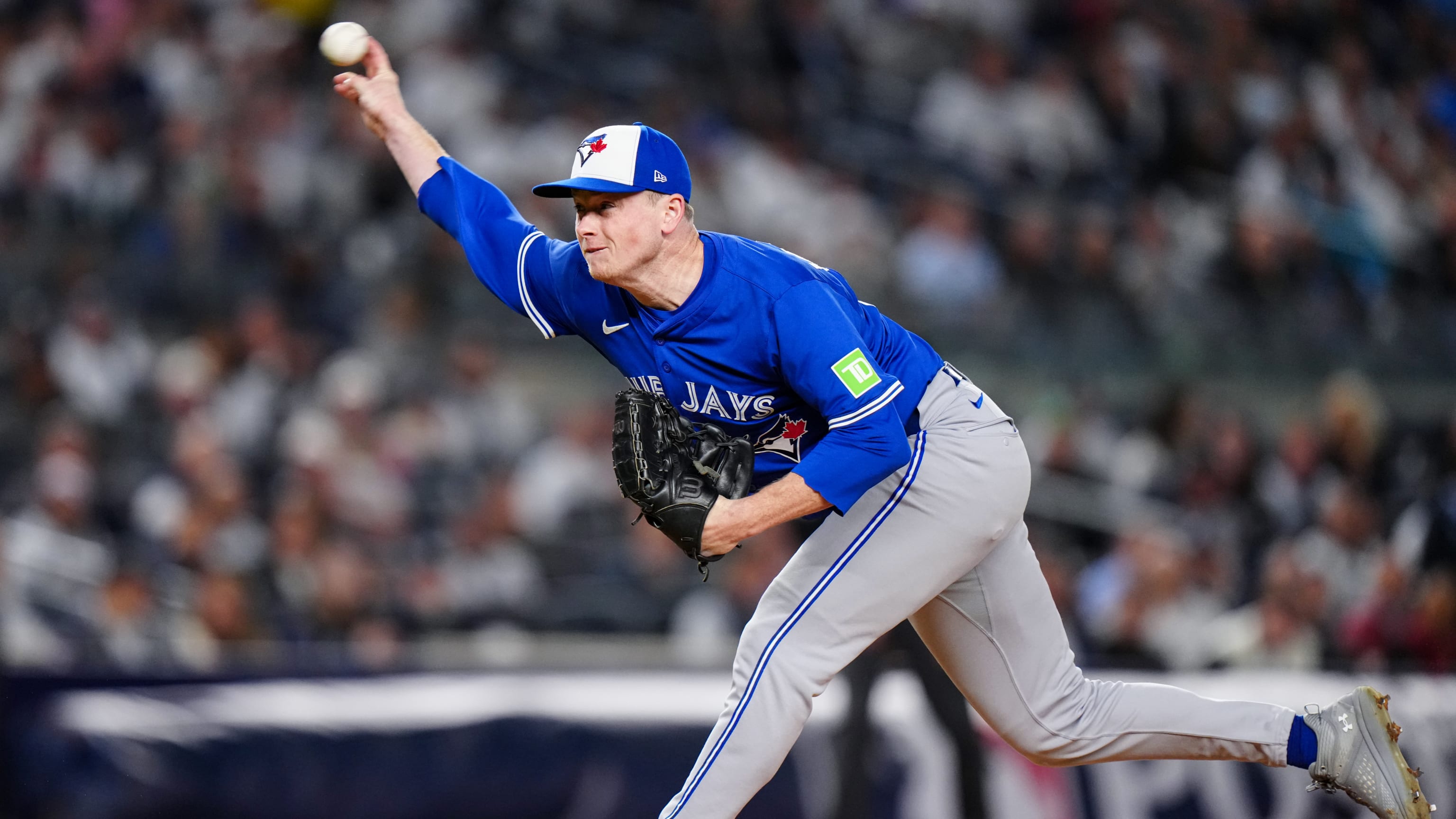 Louis Varland hits 100 mph to strike out Bellinger