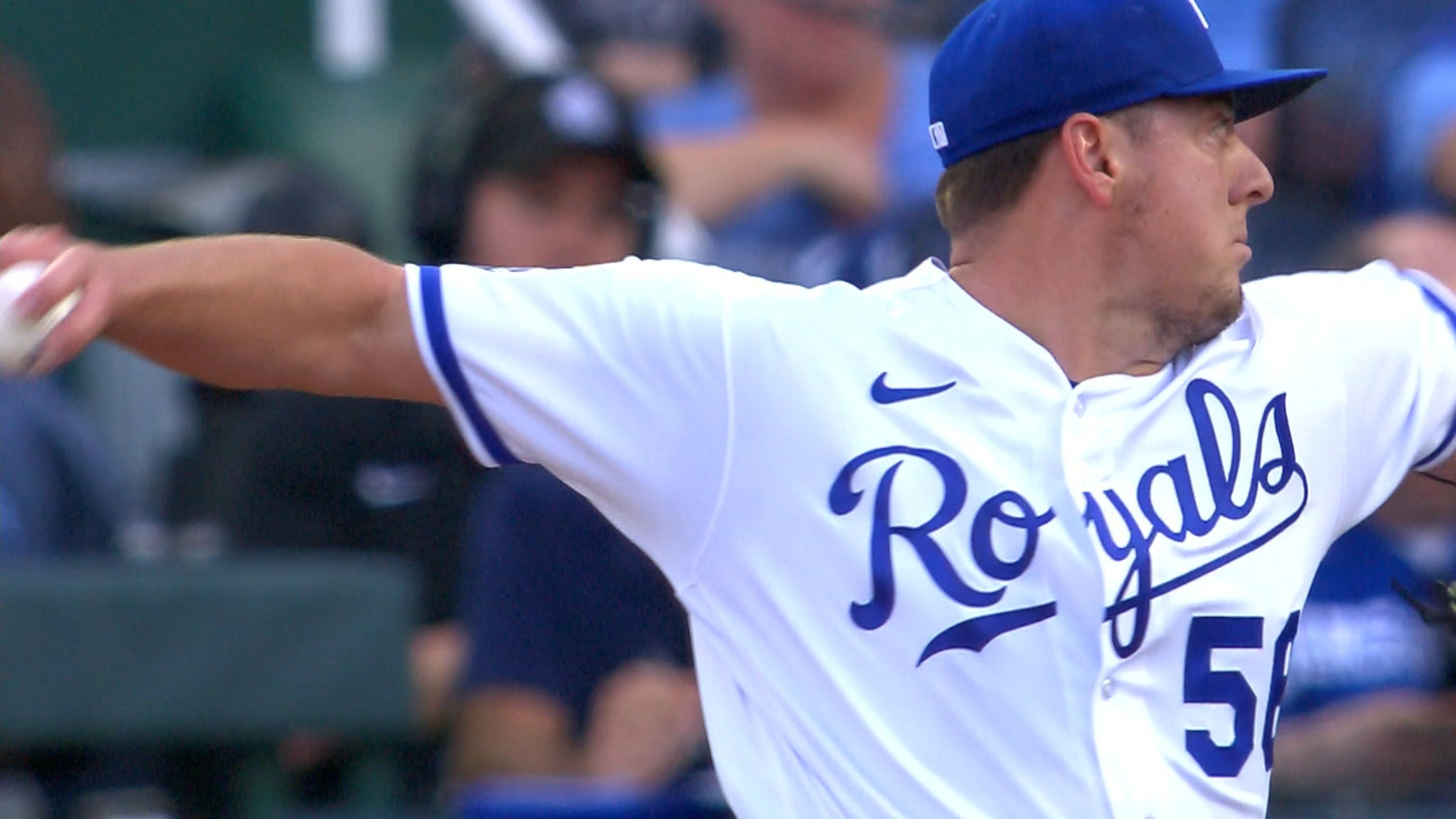 Kansas City Royals en X: Brad Keller heads to the mound to open