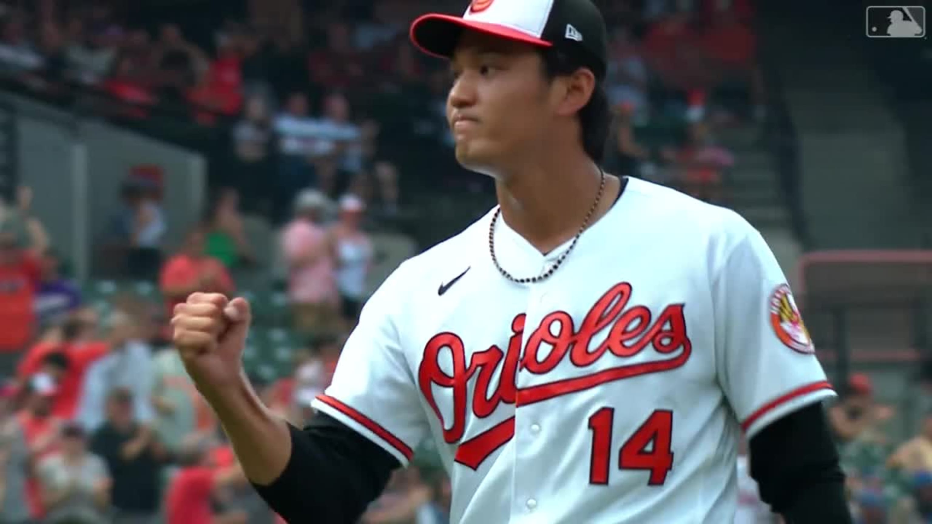 Shintaro Fujinami records first career save for Orioles