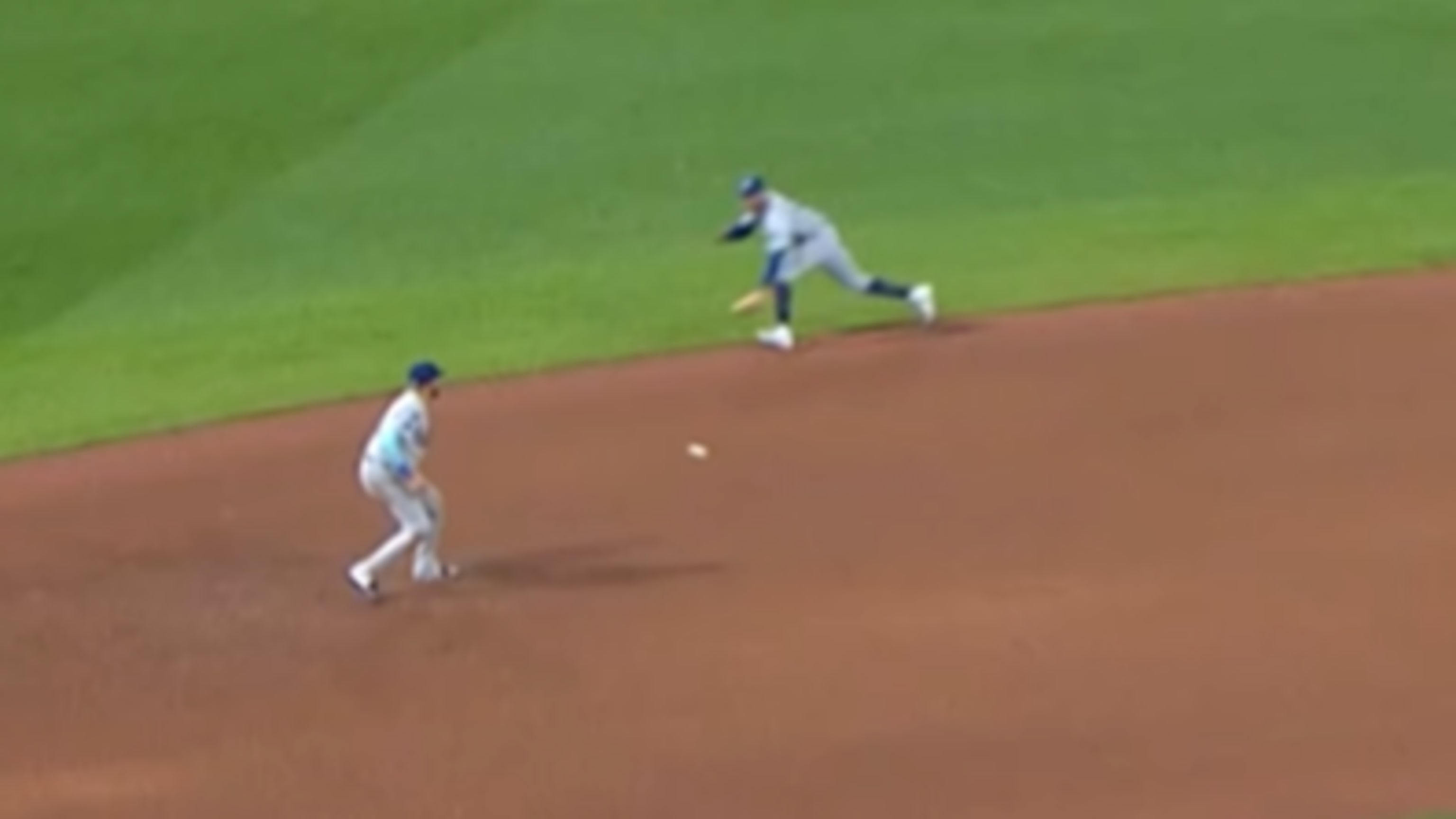 ムーキー・ベッツ、エリート外野手からエリート遊撃手へ