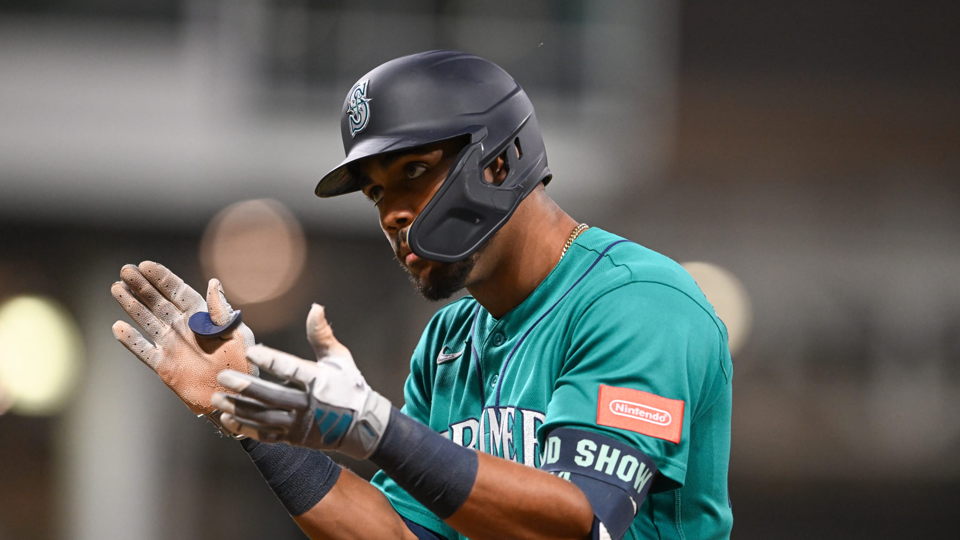 Julio Rodríguez's RBI single extends Mariners' lead (Photo: MLB.com)