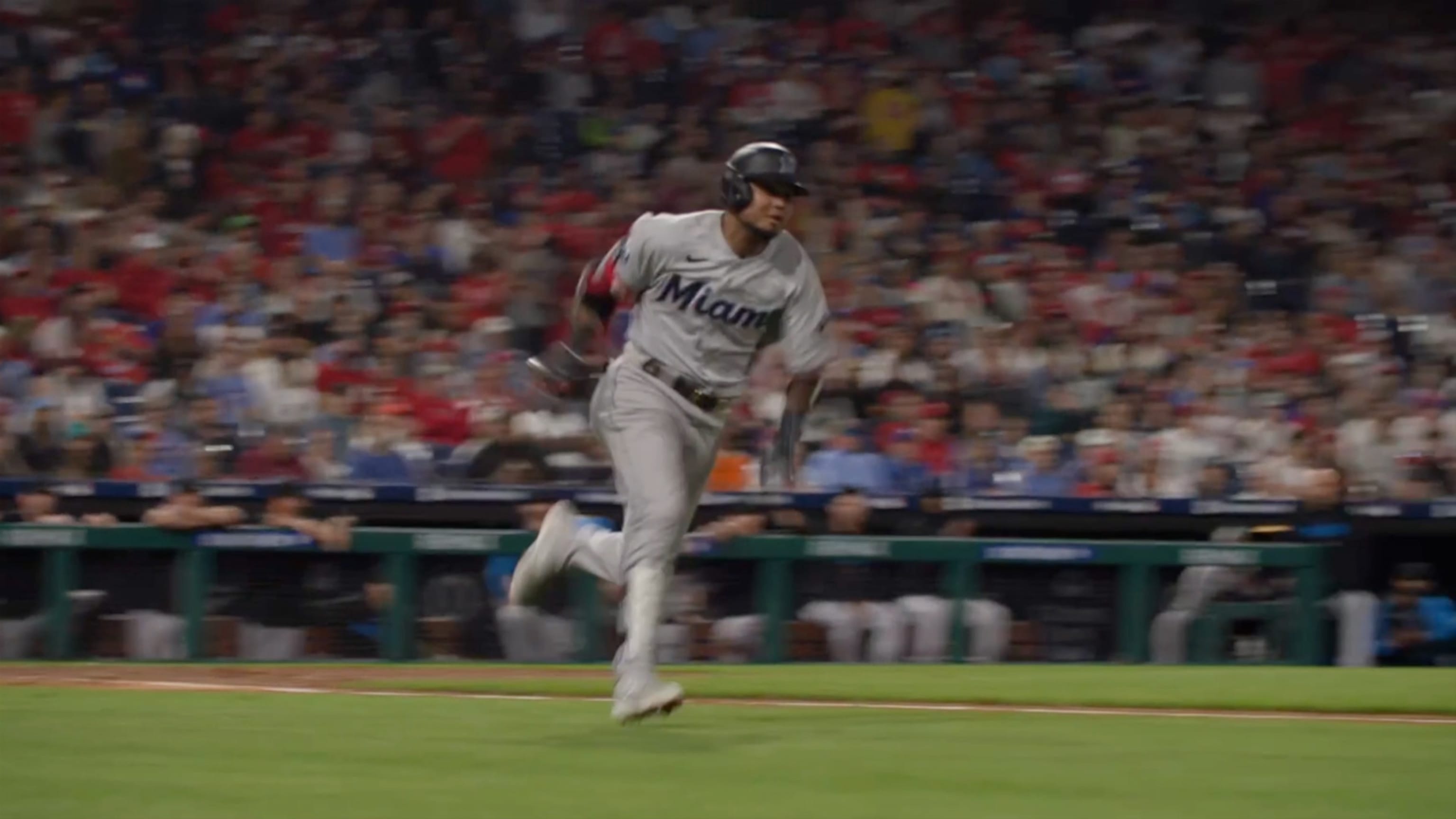 Luis Arraez becomes first ever Miami Marlins player to hit 'the cycle