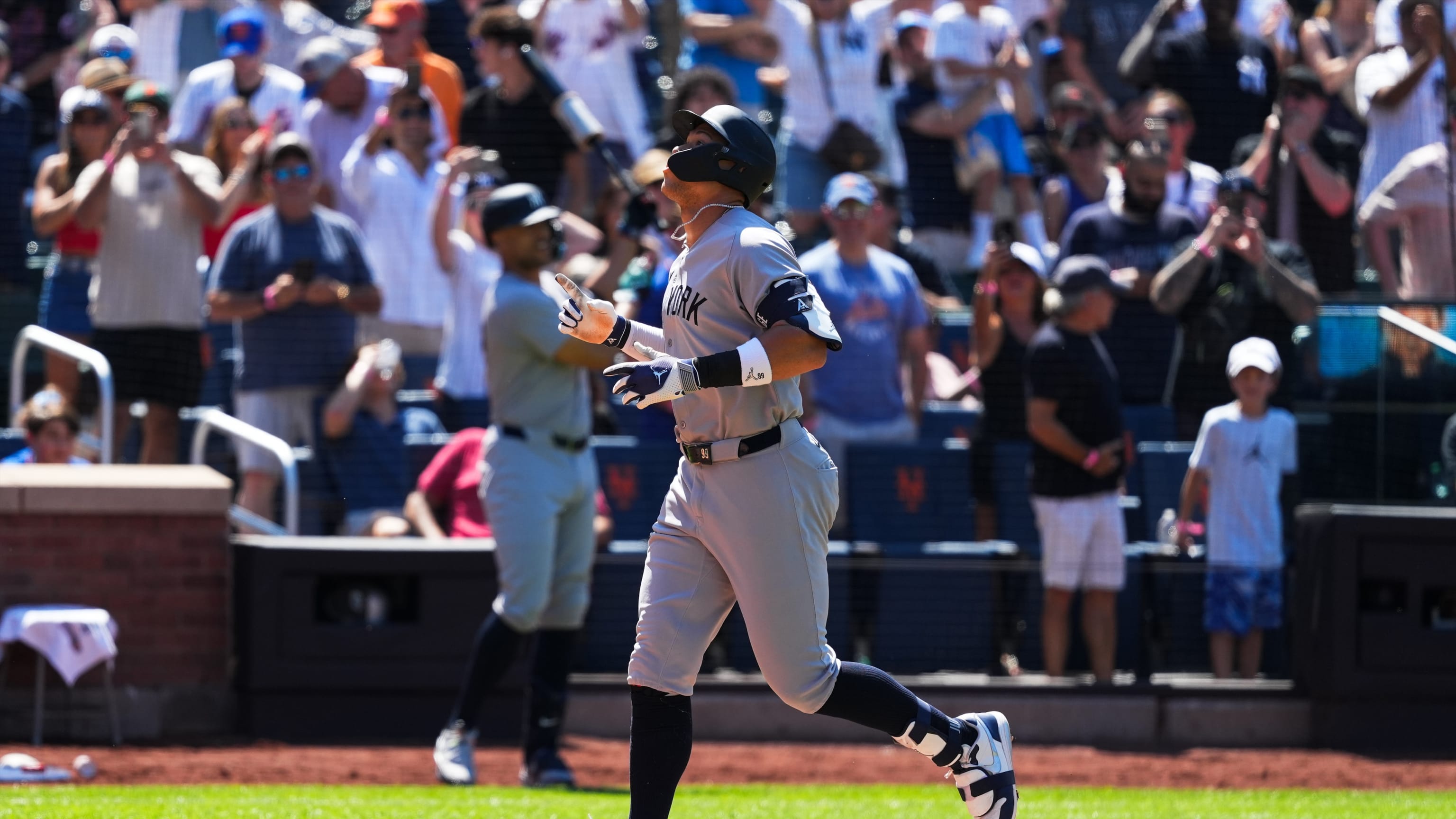 Aaron Judge's solo home run (32)