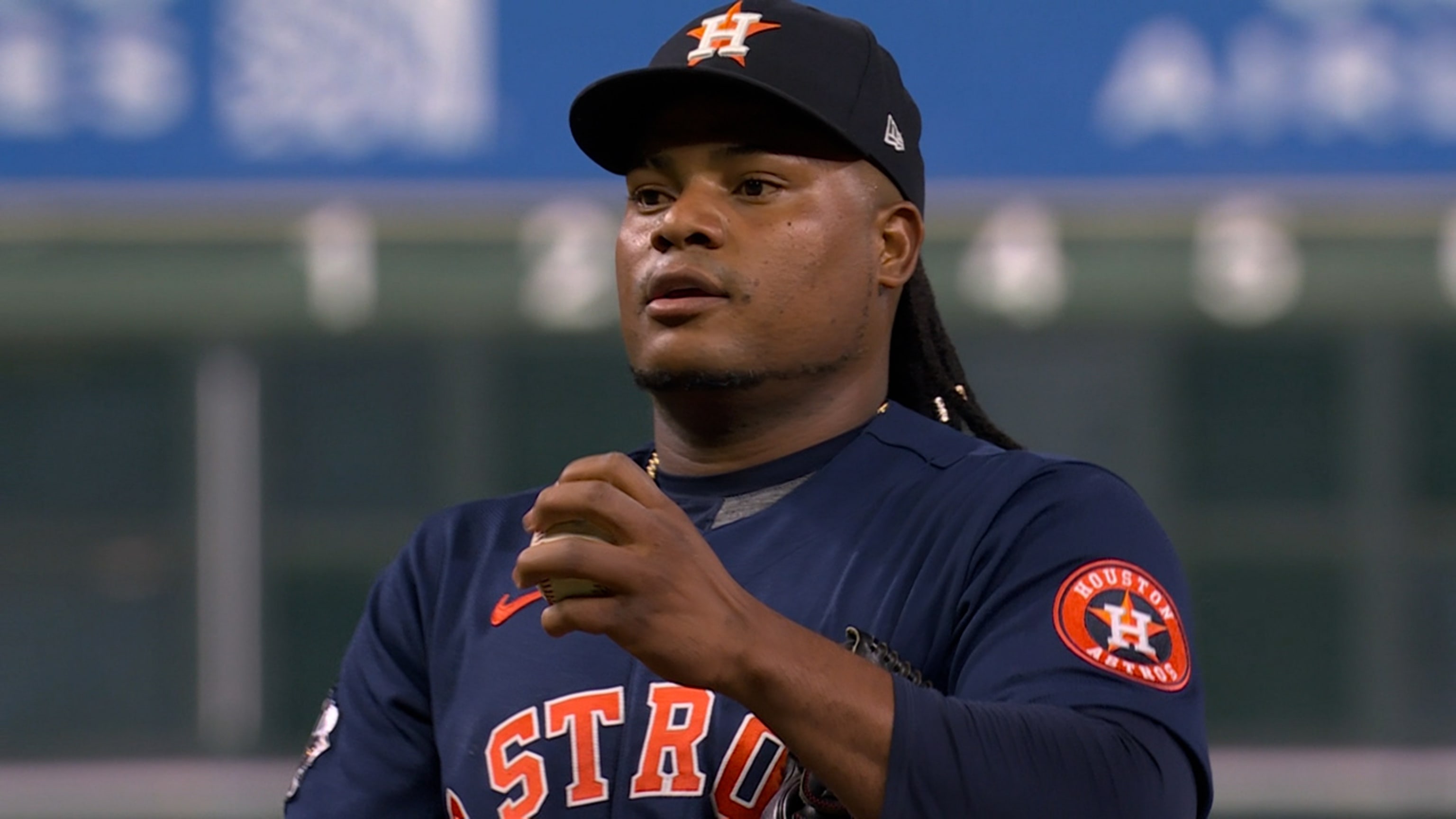 Valdez brilla en su apertura