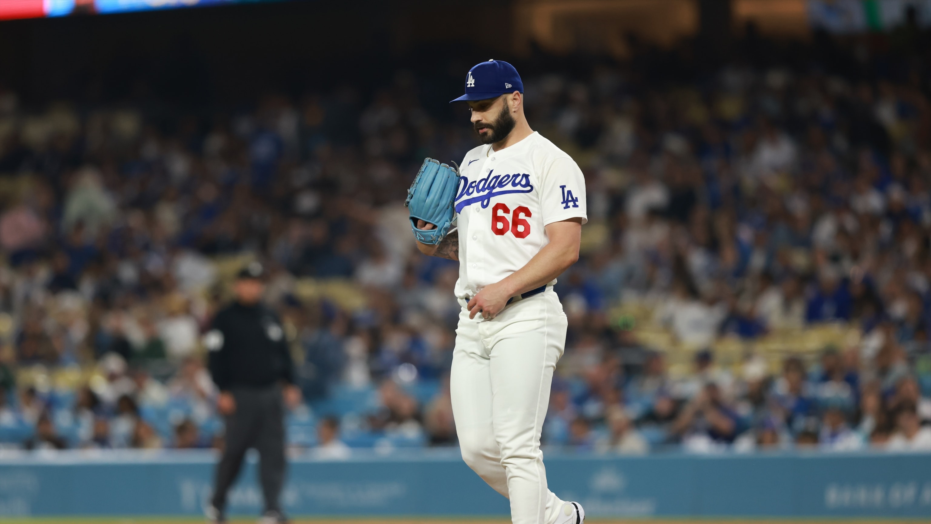 Scott sella victoria de Dodgers por blanqueada
