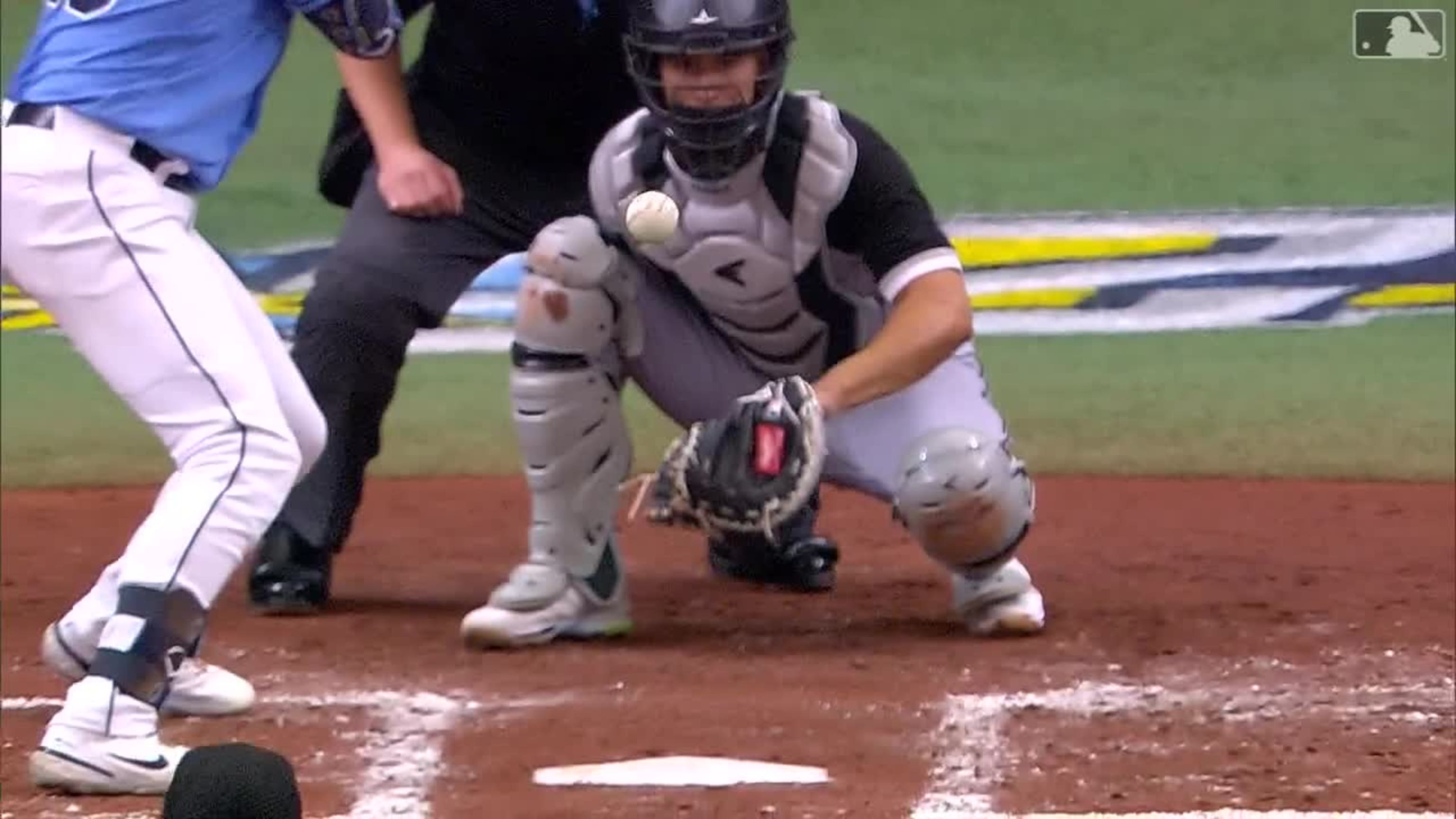 Raley remolca 2 con jonrón