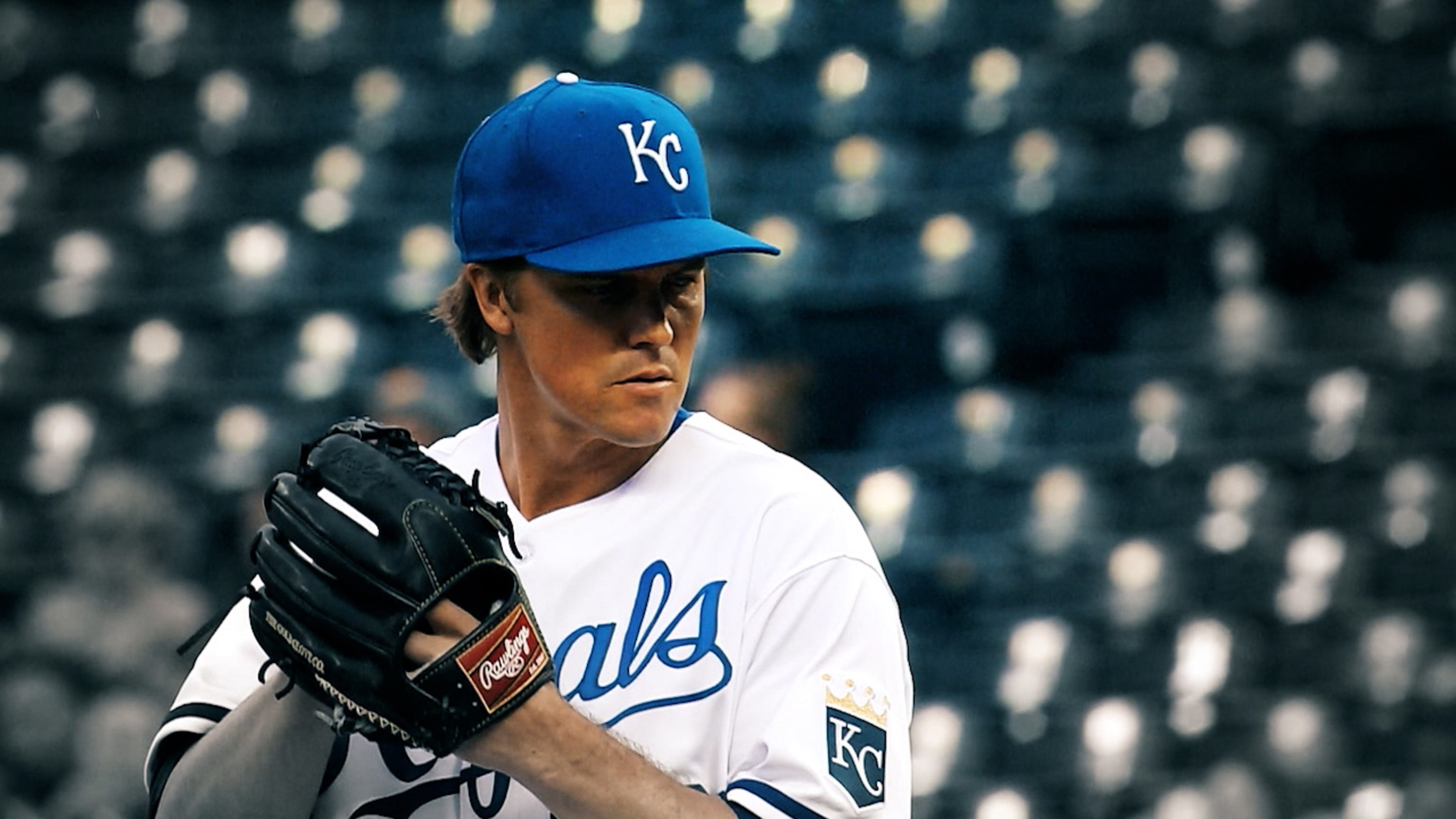 Kansas City Royals' Zack Greinke (23) pitches during the Rays 4