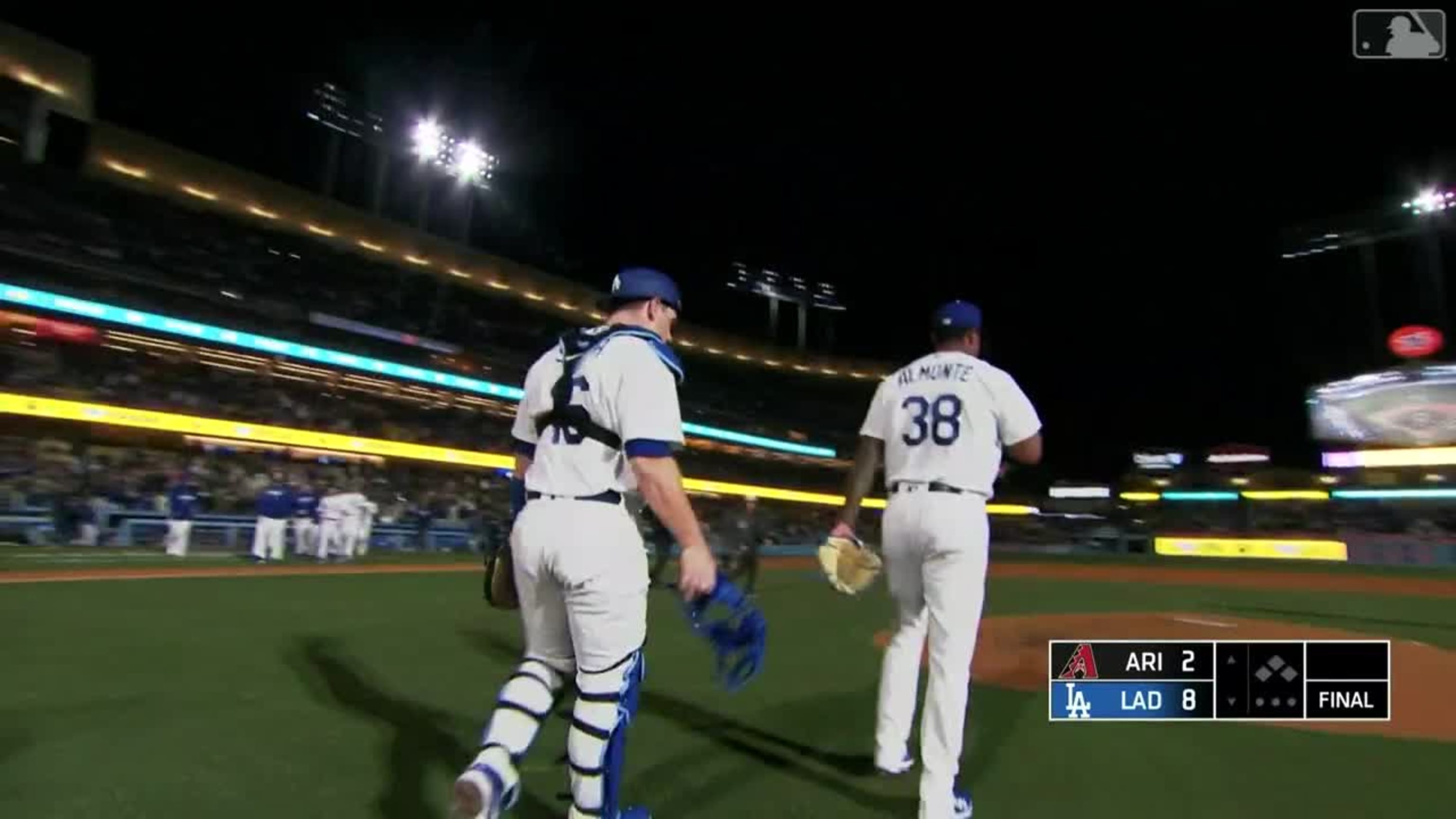 2 Mexicans help lead LA Dodgers to big World Series win
