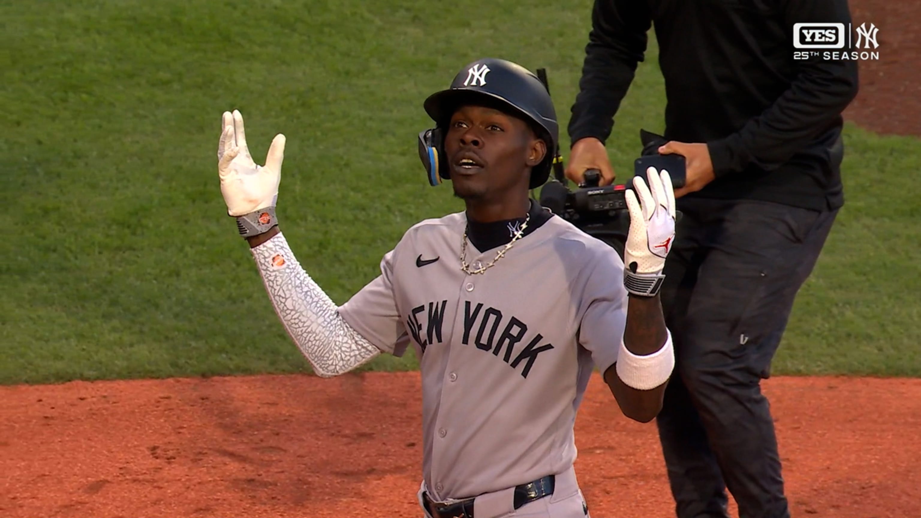 Jazz Chisholm Jr. pega su 1er HR de la temporada