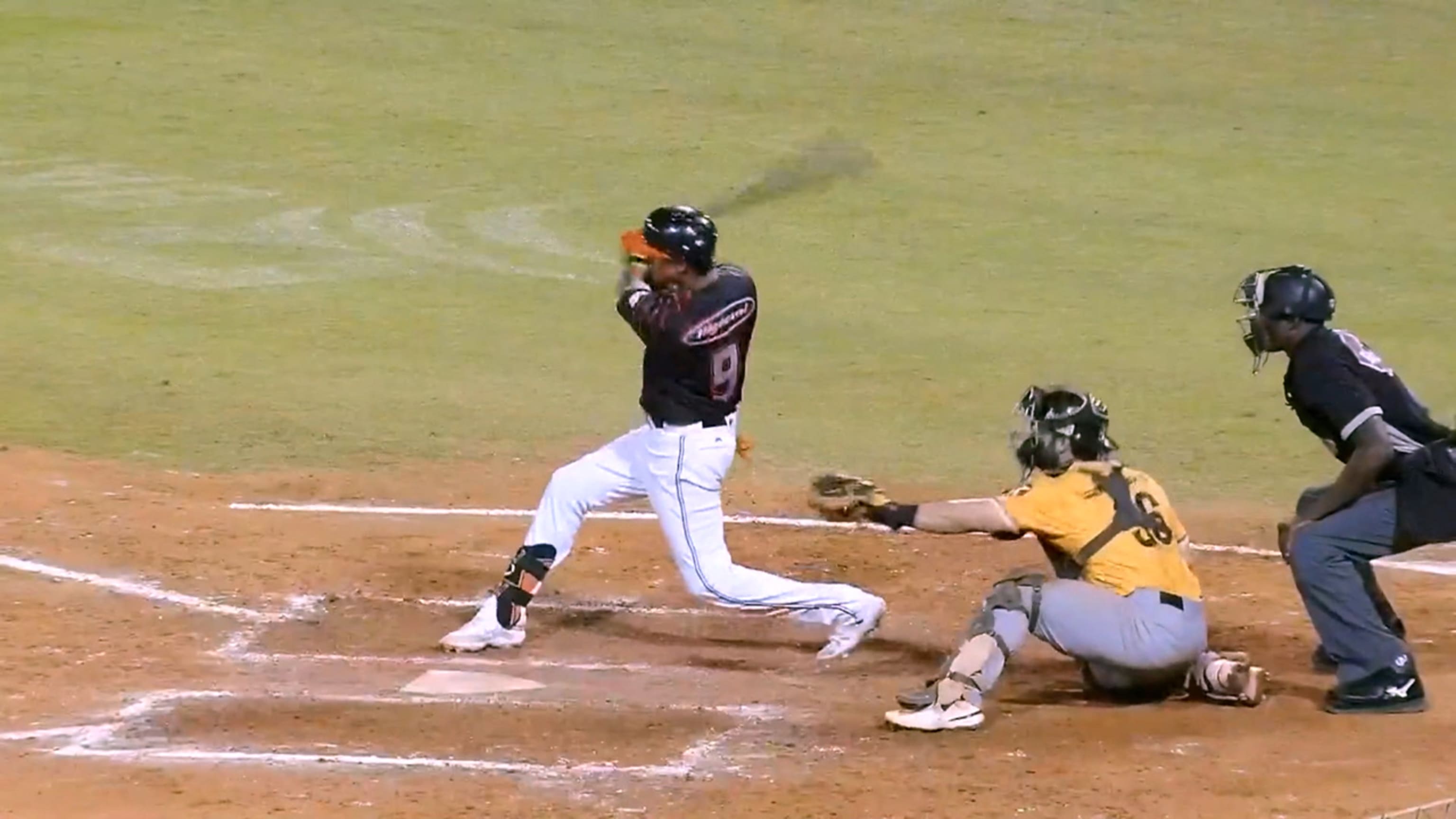 Sergio Alcántara da hit remolcador