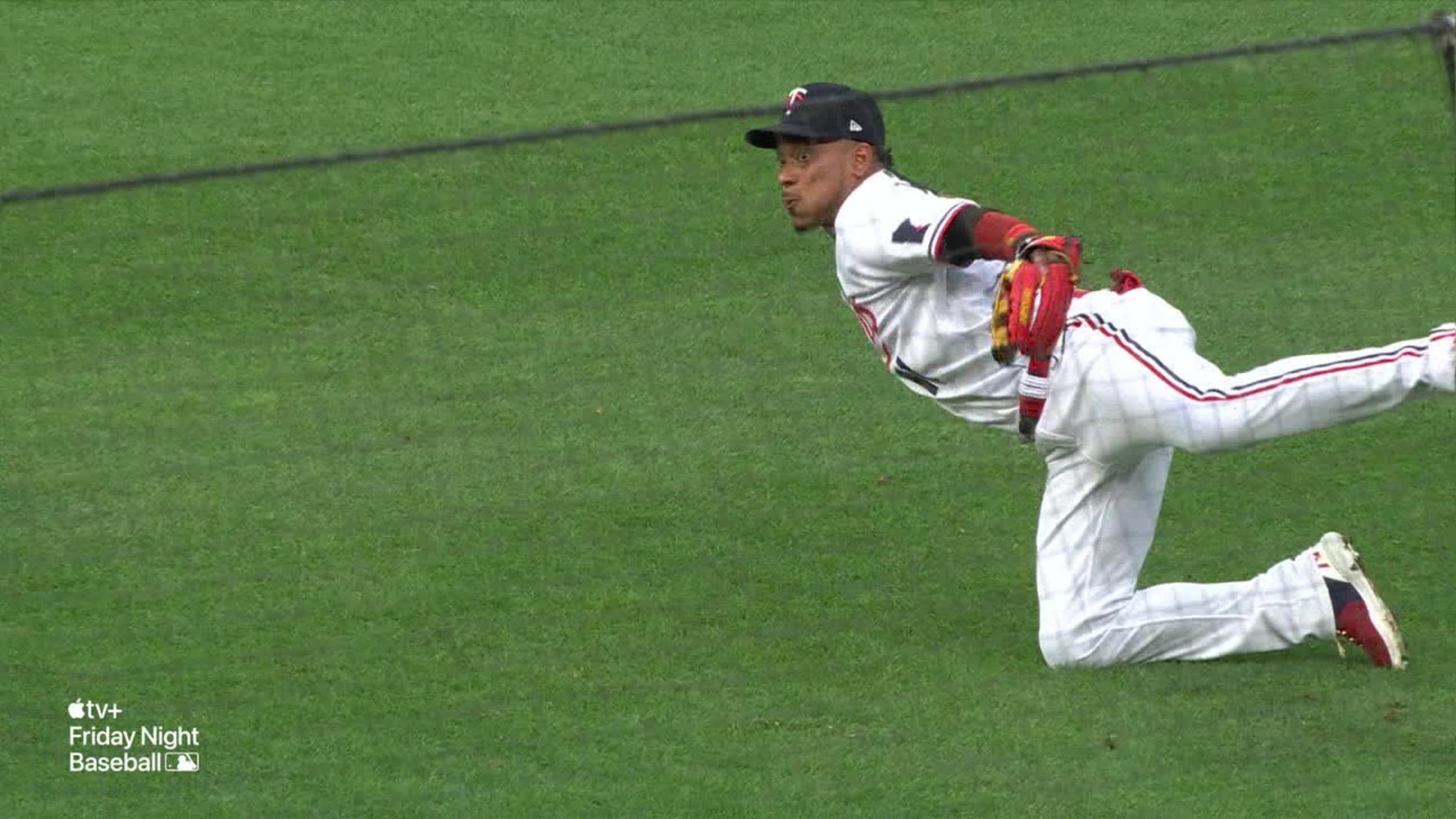 Jhoan Duran throws 100.8 mph offspeed pitch vs. Red Sox