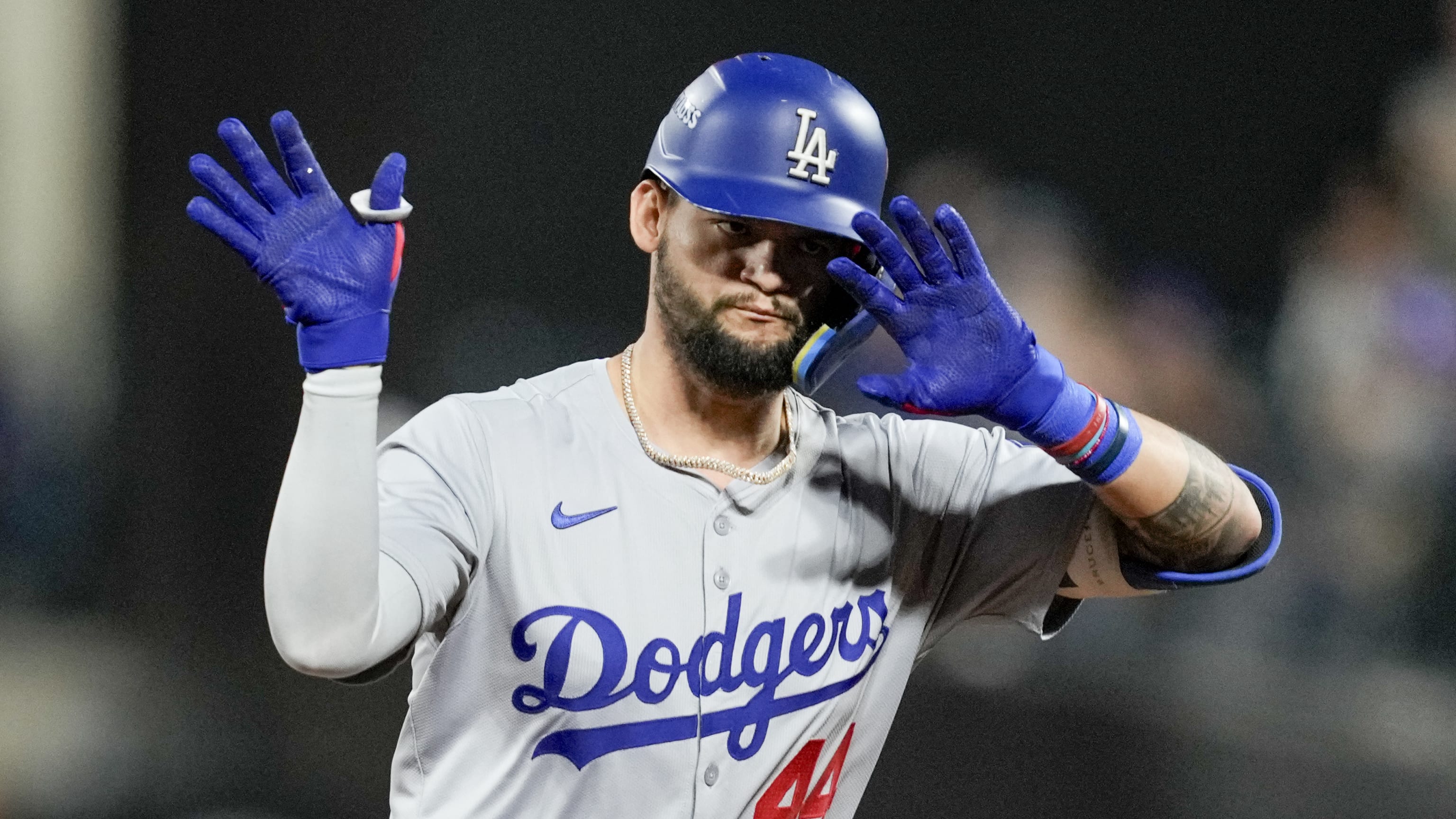 Andy Pages hits two home runs in NLCS Game 5