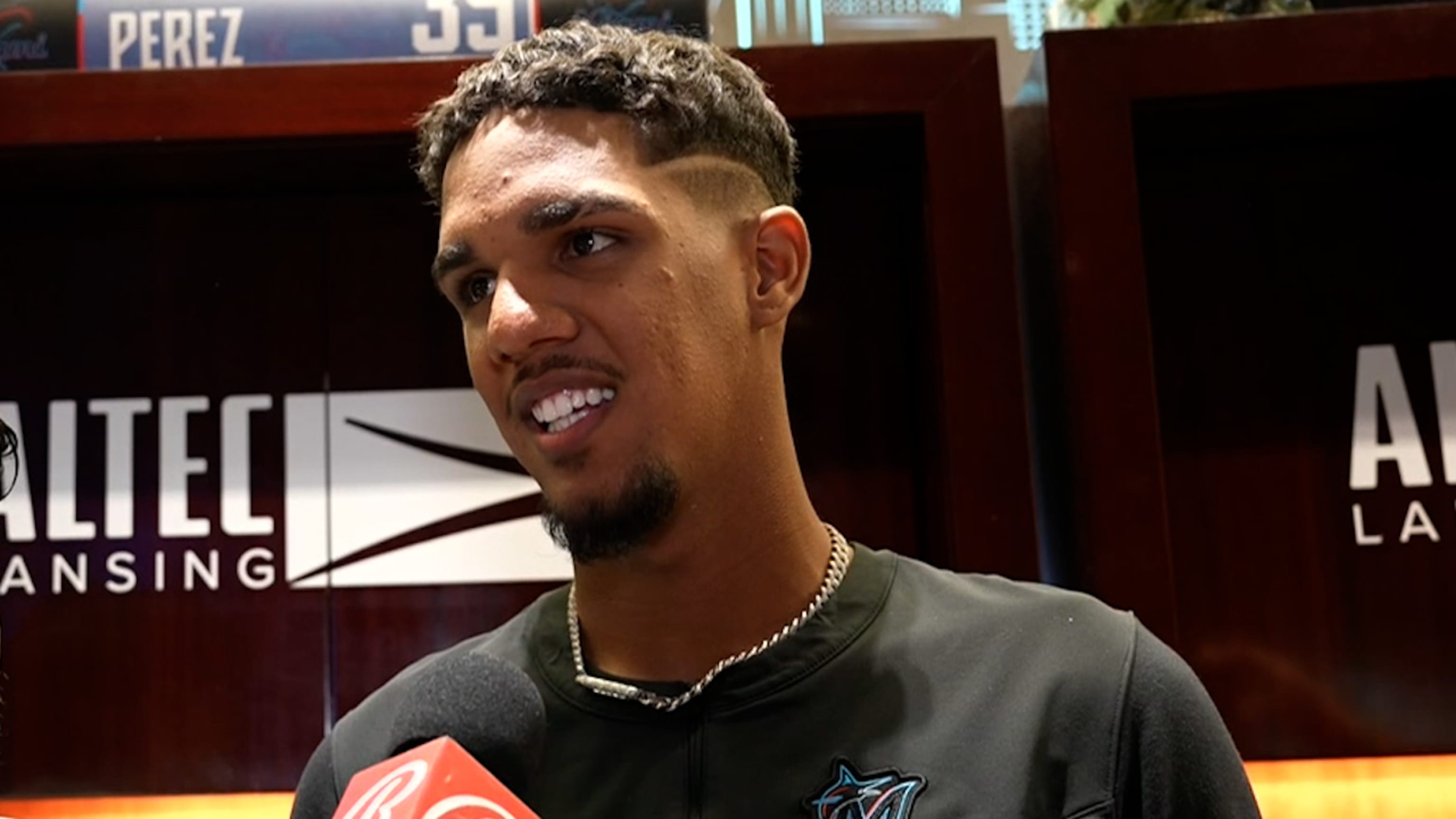 Eury Pérez sobre su debut