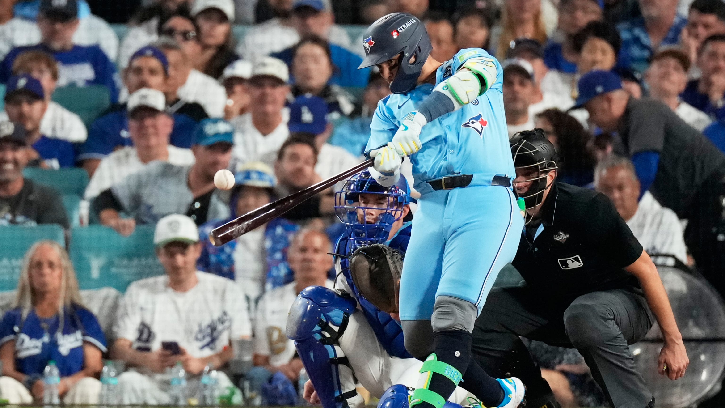 ブルージェイズがWS第4戦に勝利