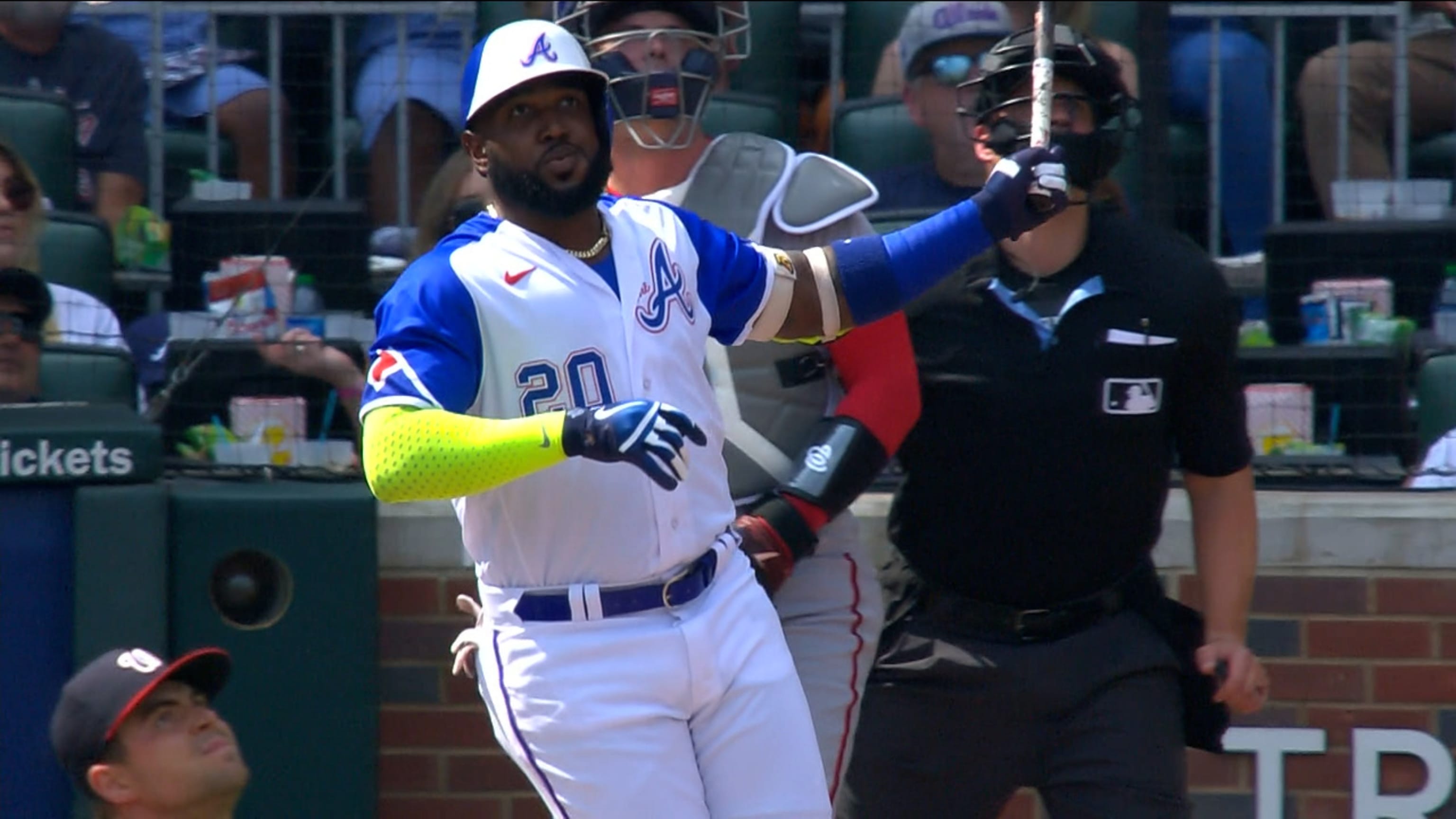 Ozuna produce 2 con jonrón