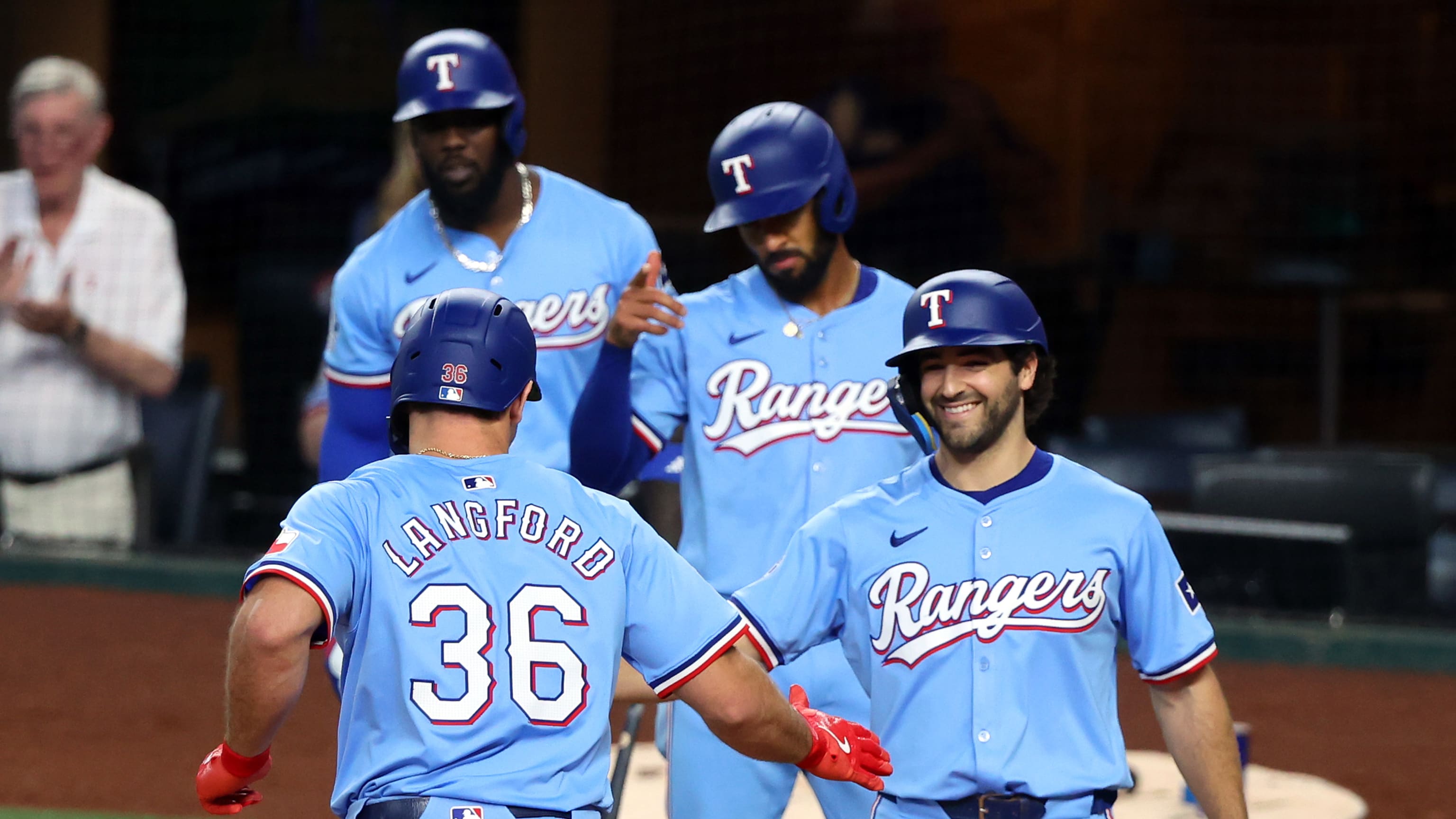 Rangers beat Mariners on Marcus Semien walk-off