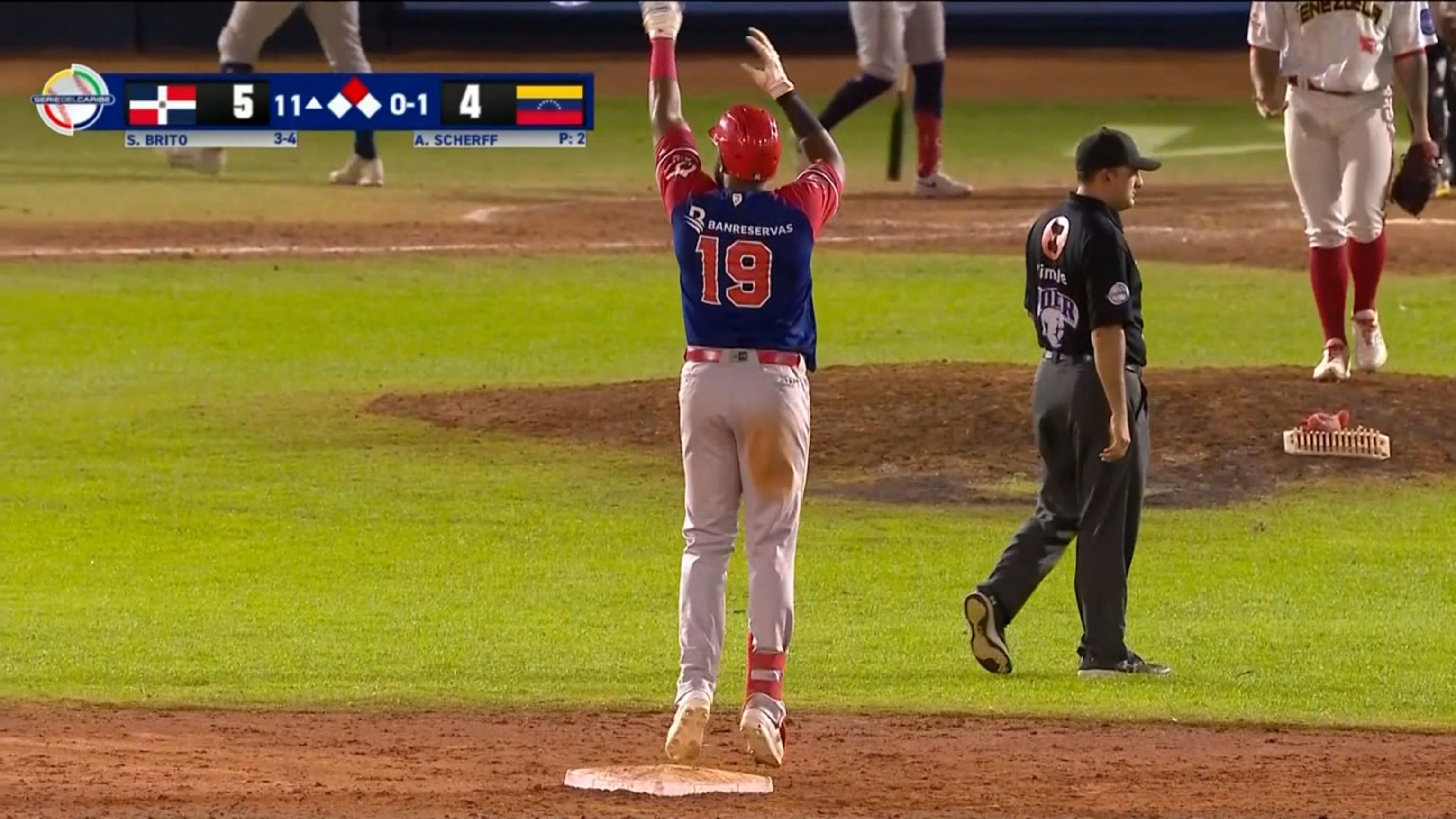 Brito pone arriba a la República Dominicana