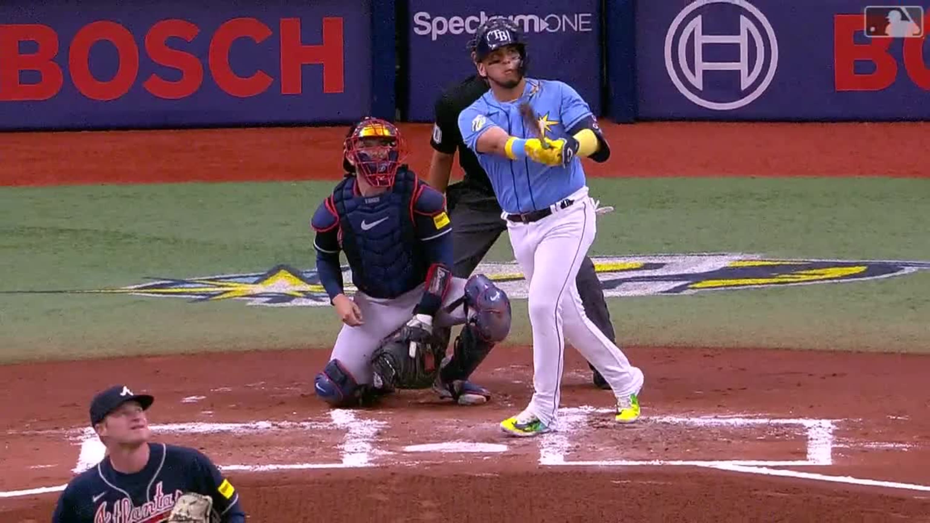 HR de 2 carreras de Isaac Paredes