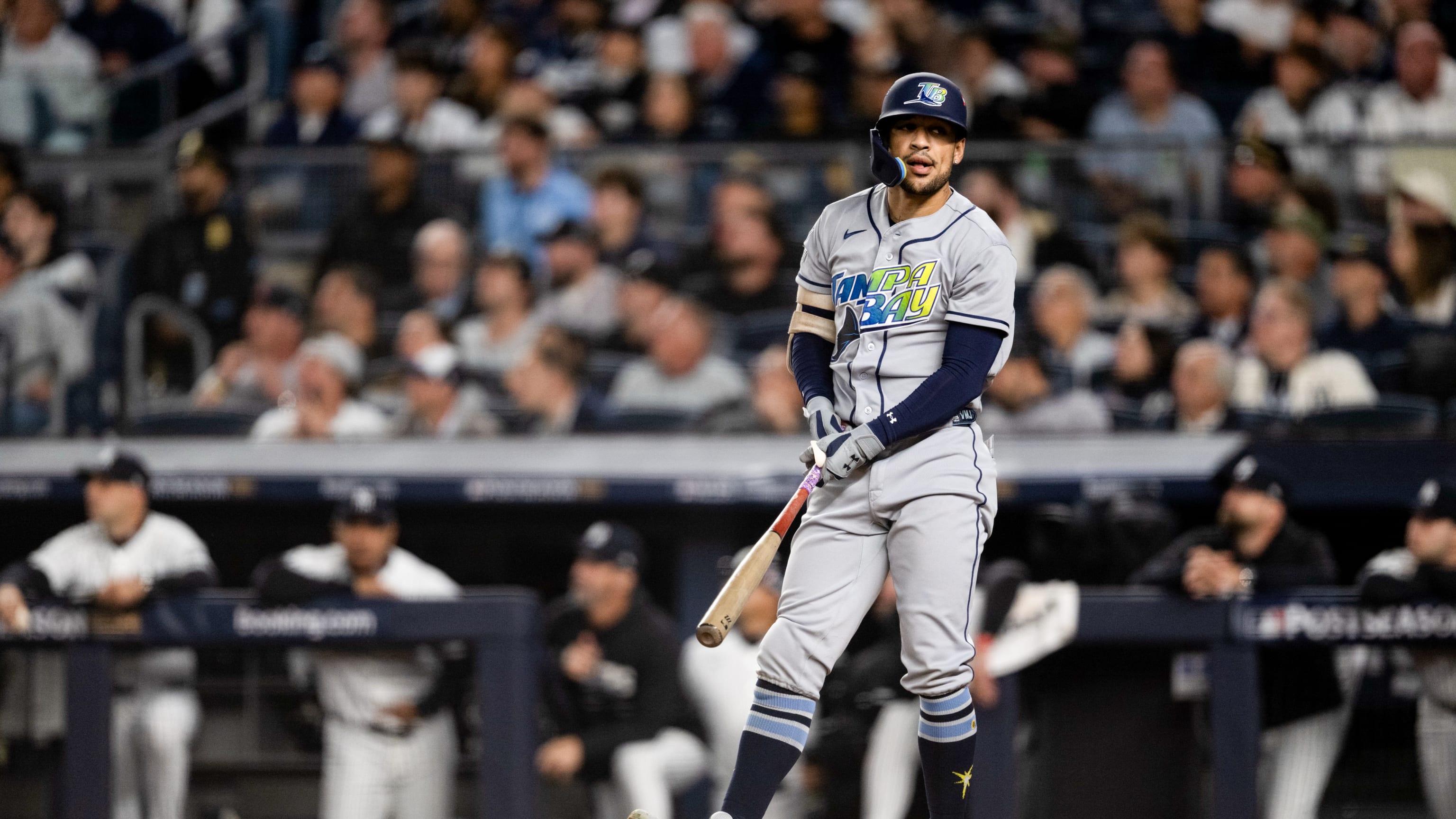 Mesa Jr. rompe el empate con HR de dos carreras