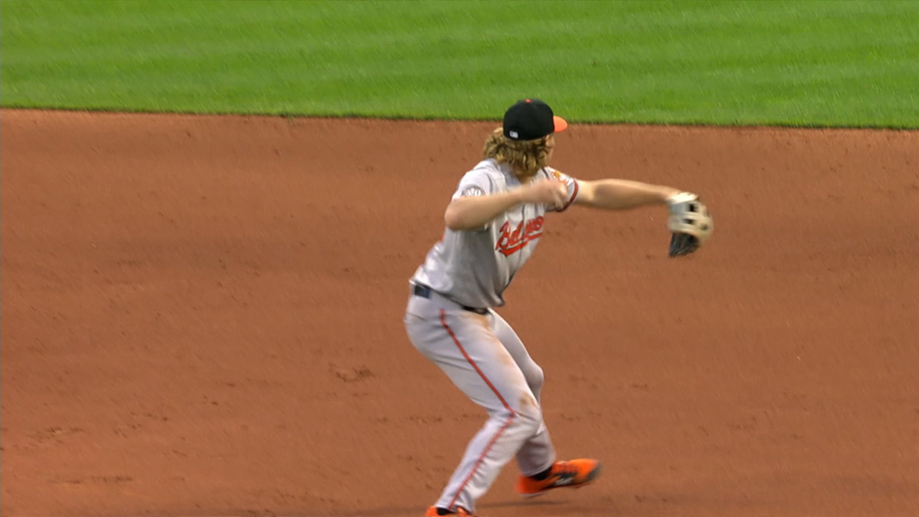 Cameraman at Yankee Stadium injured by wild throw from Orioles shortstop Gunnar  Henderson