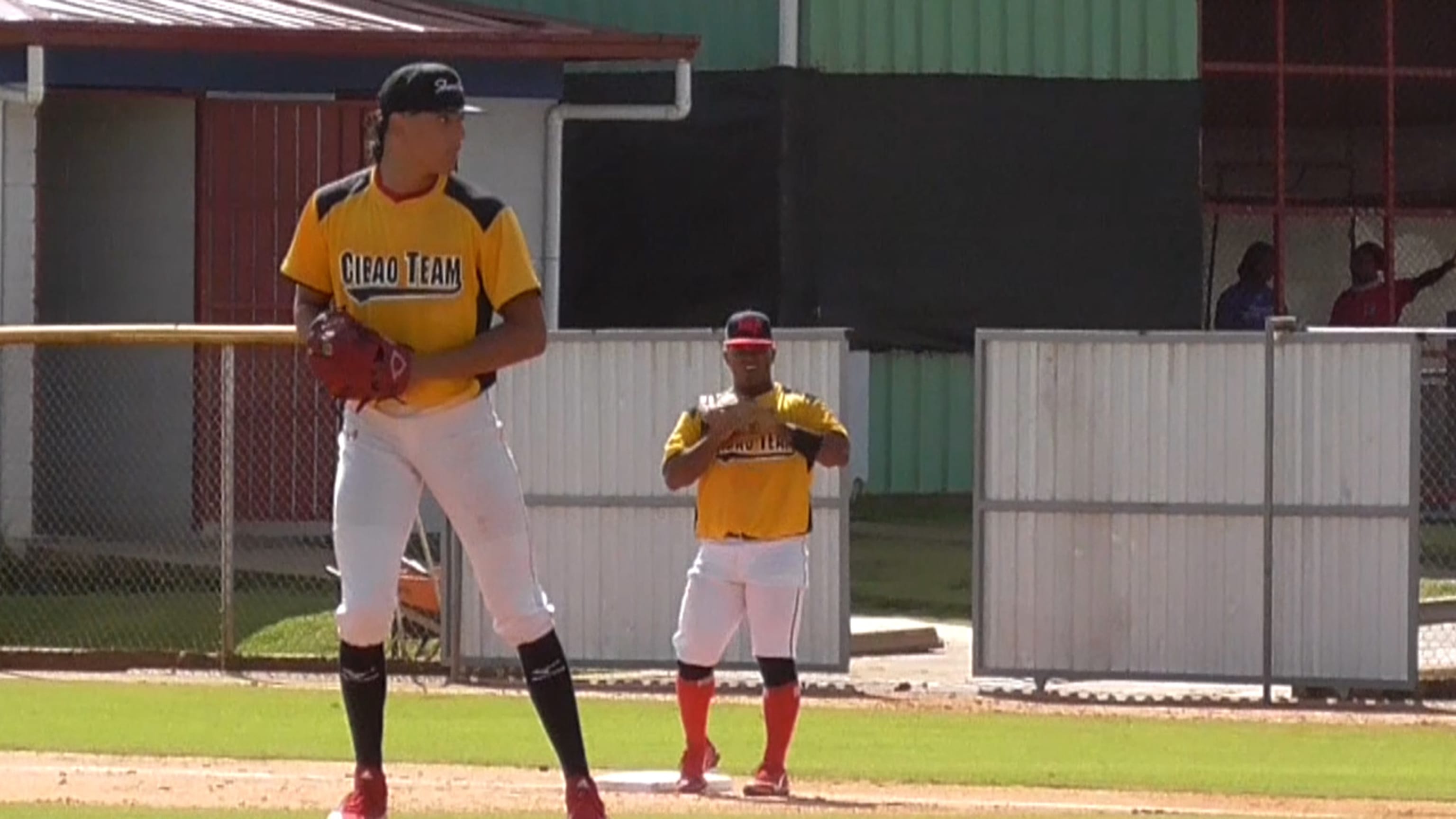 Top Int'l Prospects: Martinez, RH