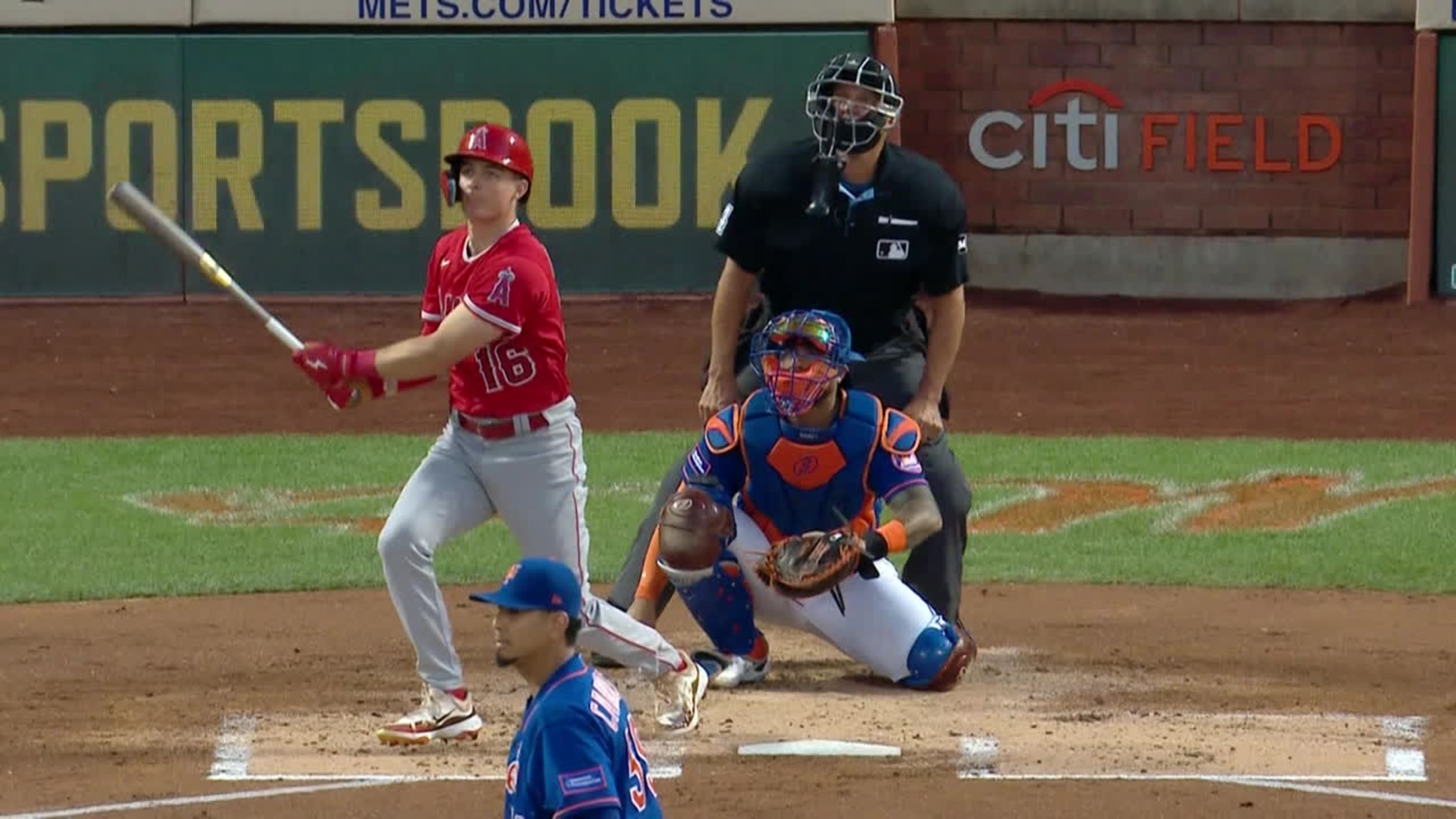 Bambinazo de Mickey Moniak