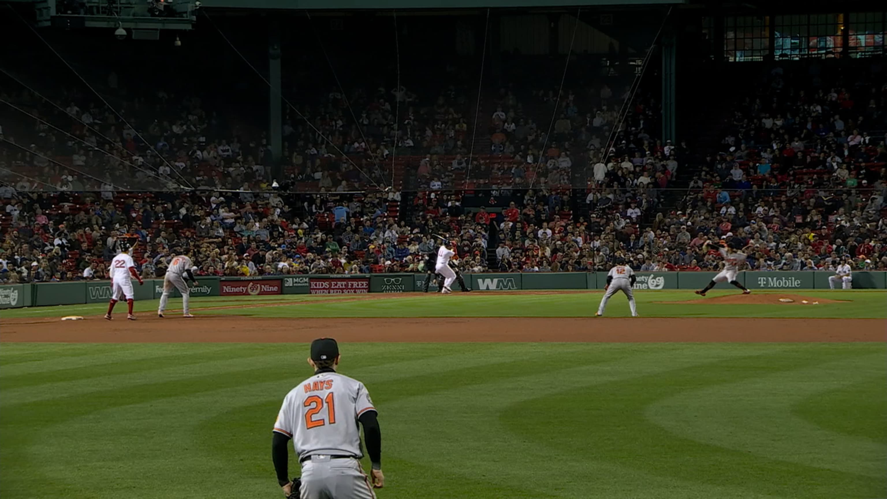 Rafael Devers trae 2 con sencillo