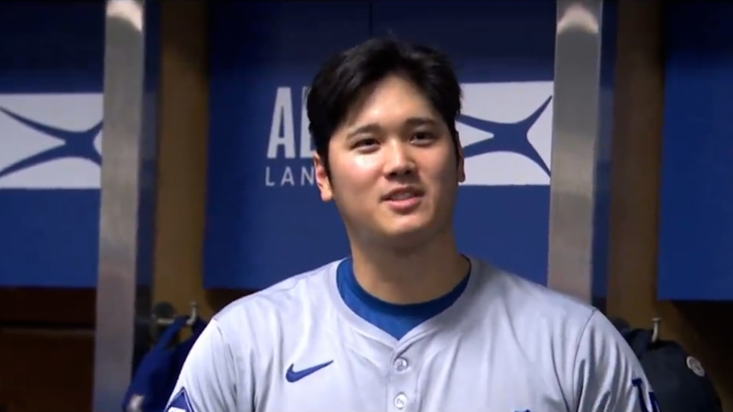 Shohei Ohtani reaches 50 homers, 50 steals