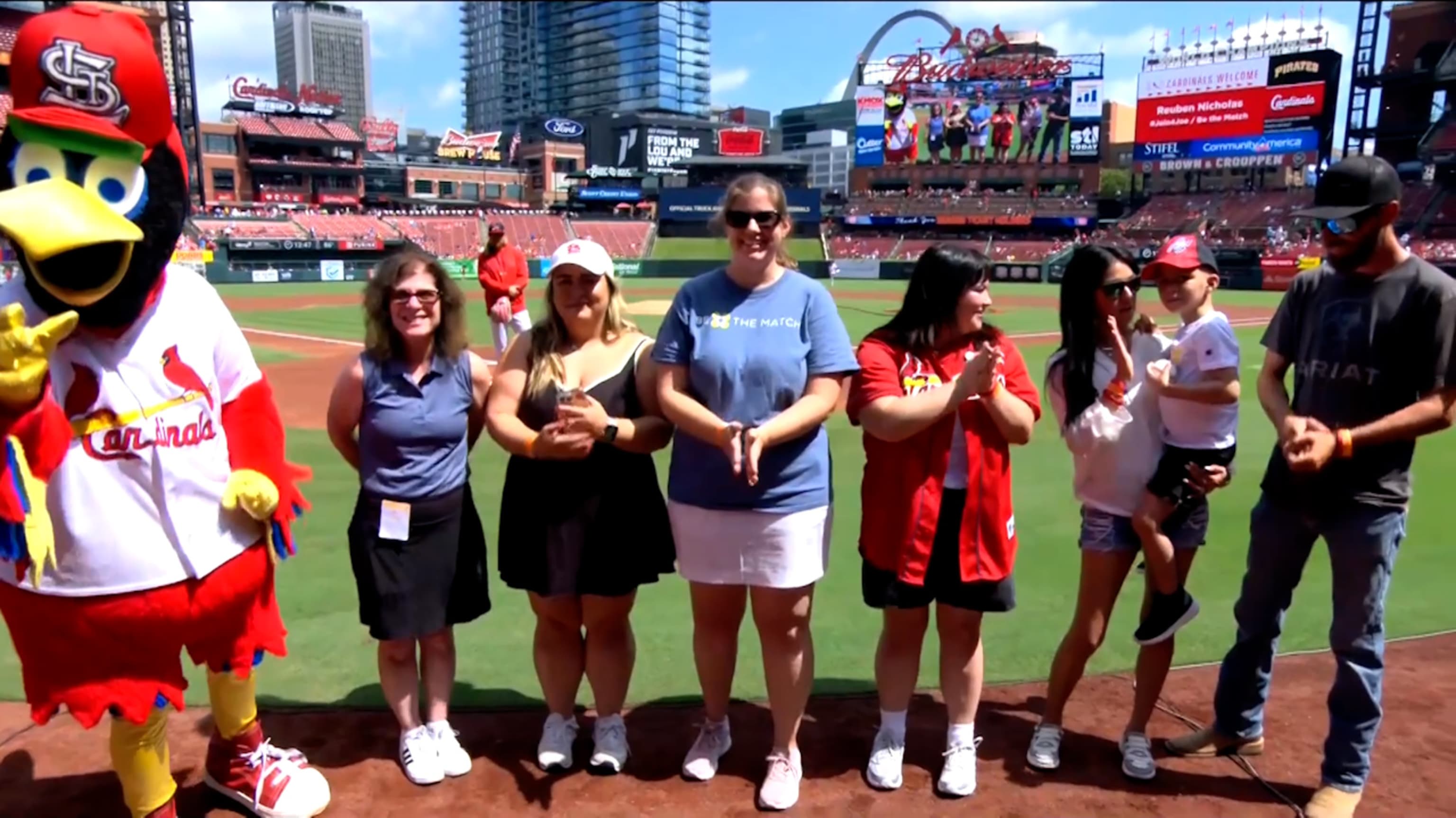 Welcome back home' Cardinals share message as fans come back to Busch