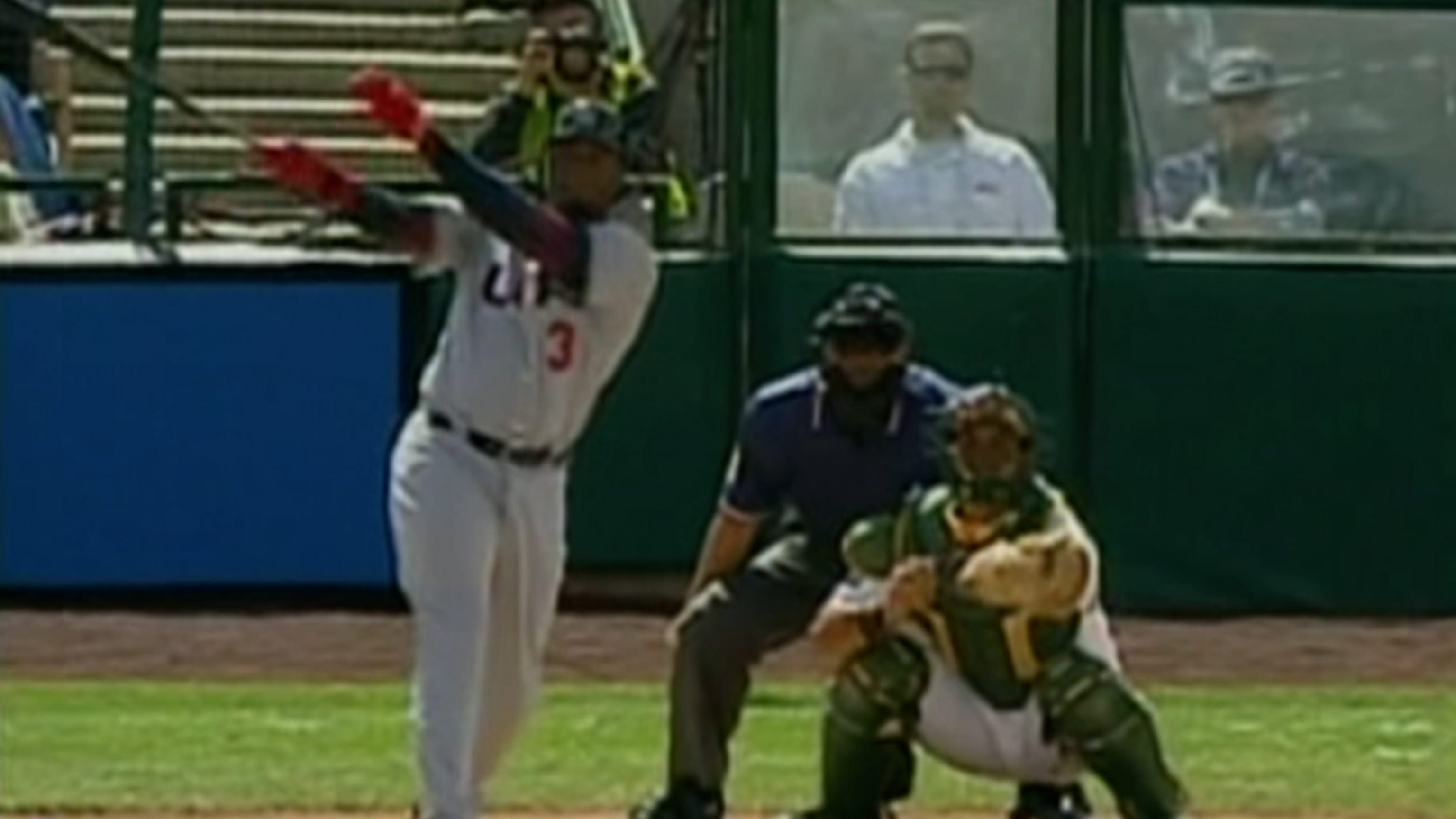 Ken Griffey Jr. takes BP swings, 03/17/2023