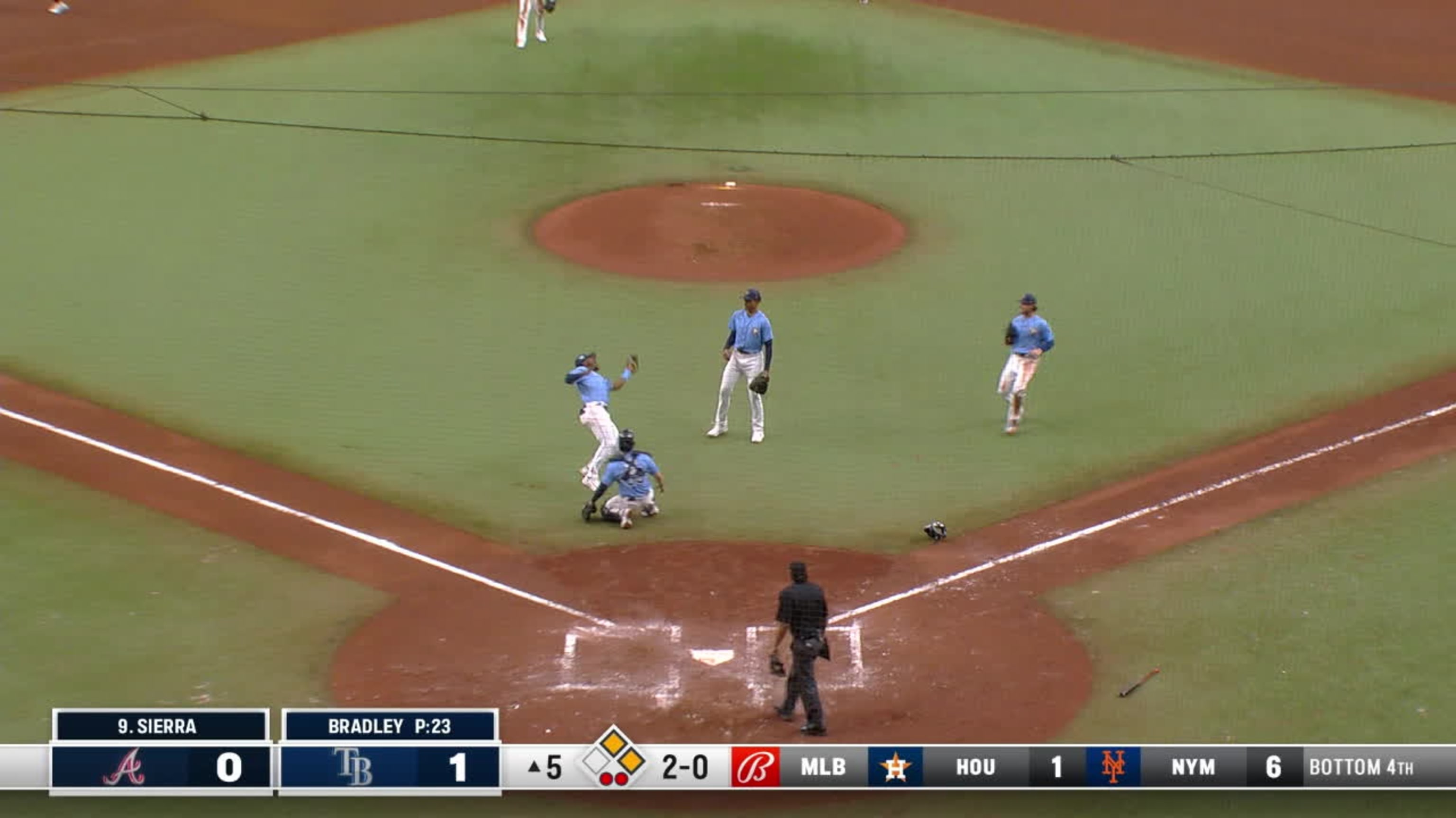 Osleivis Basabe's infield catch