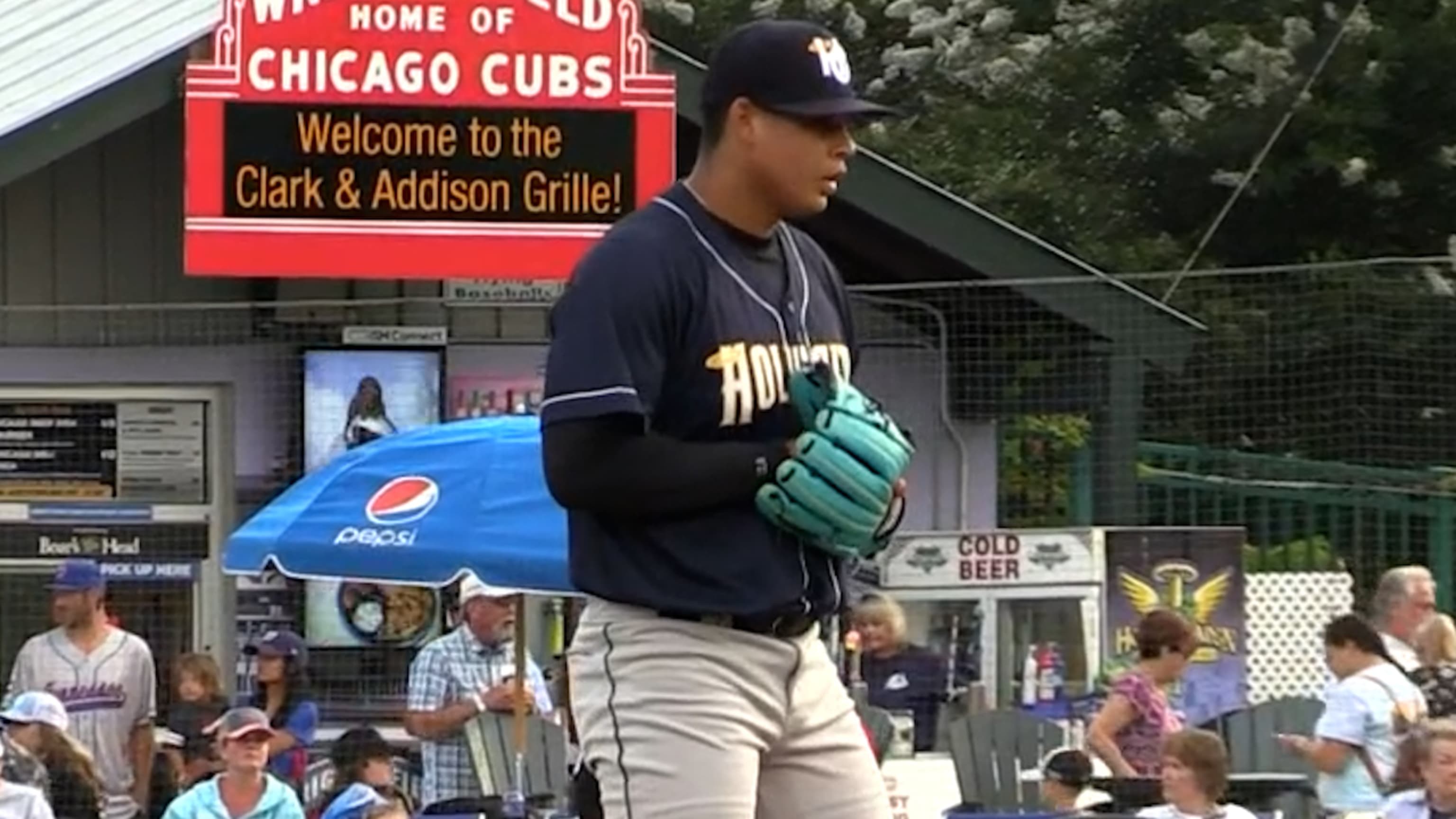 Santiago Suarez strikes out 10