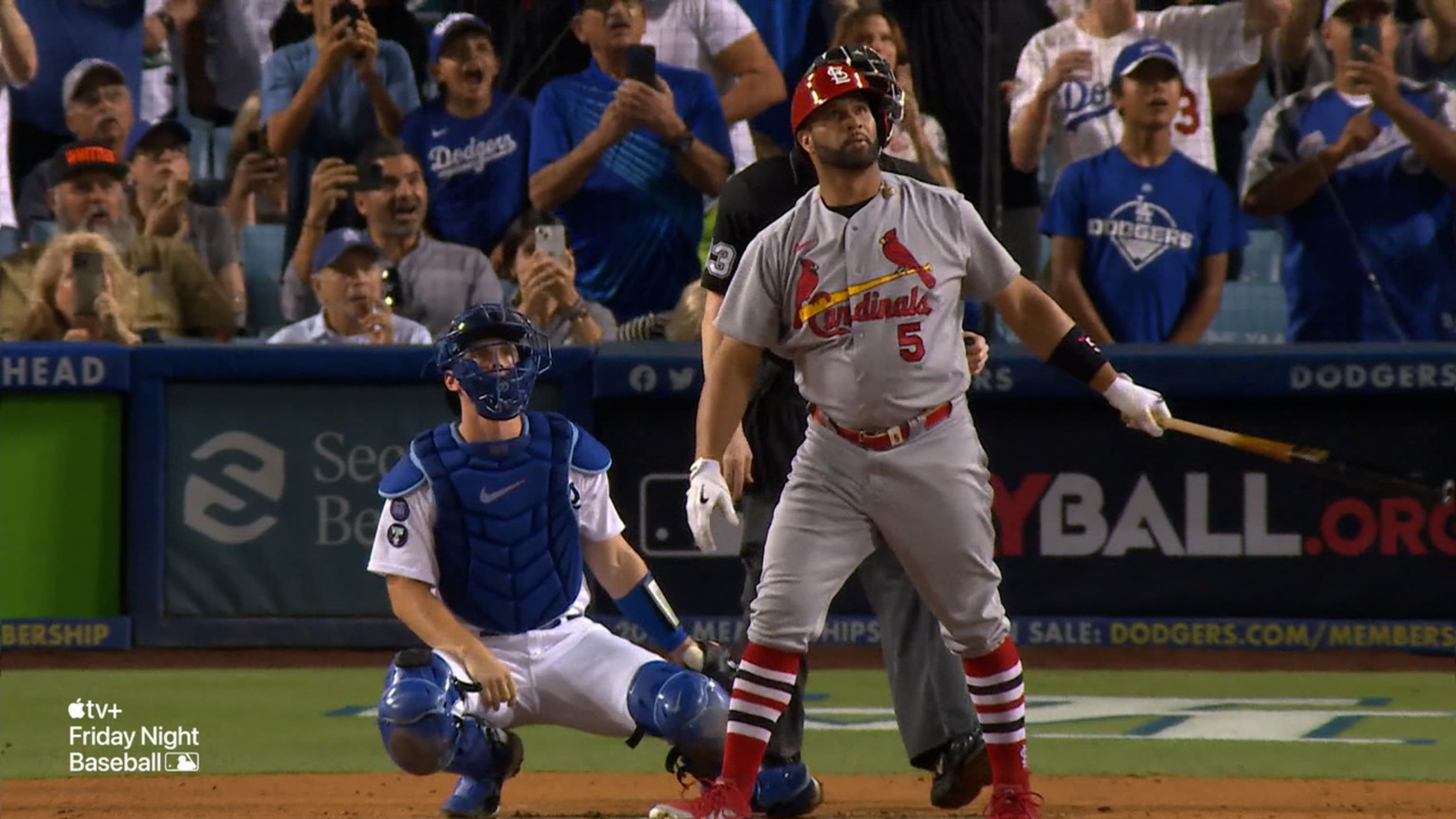 Pujols llega a 700 jonrones