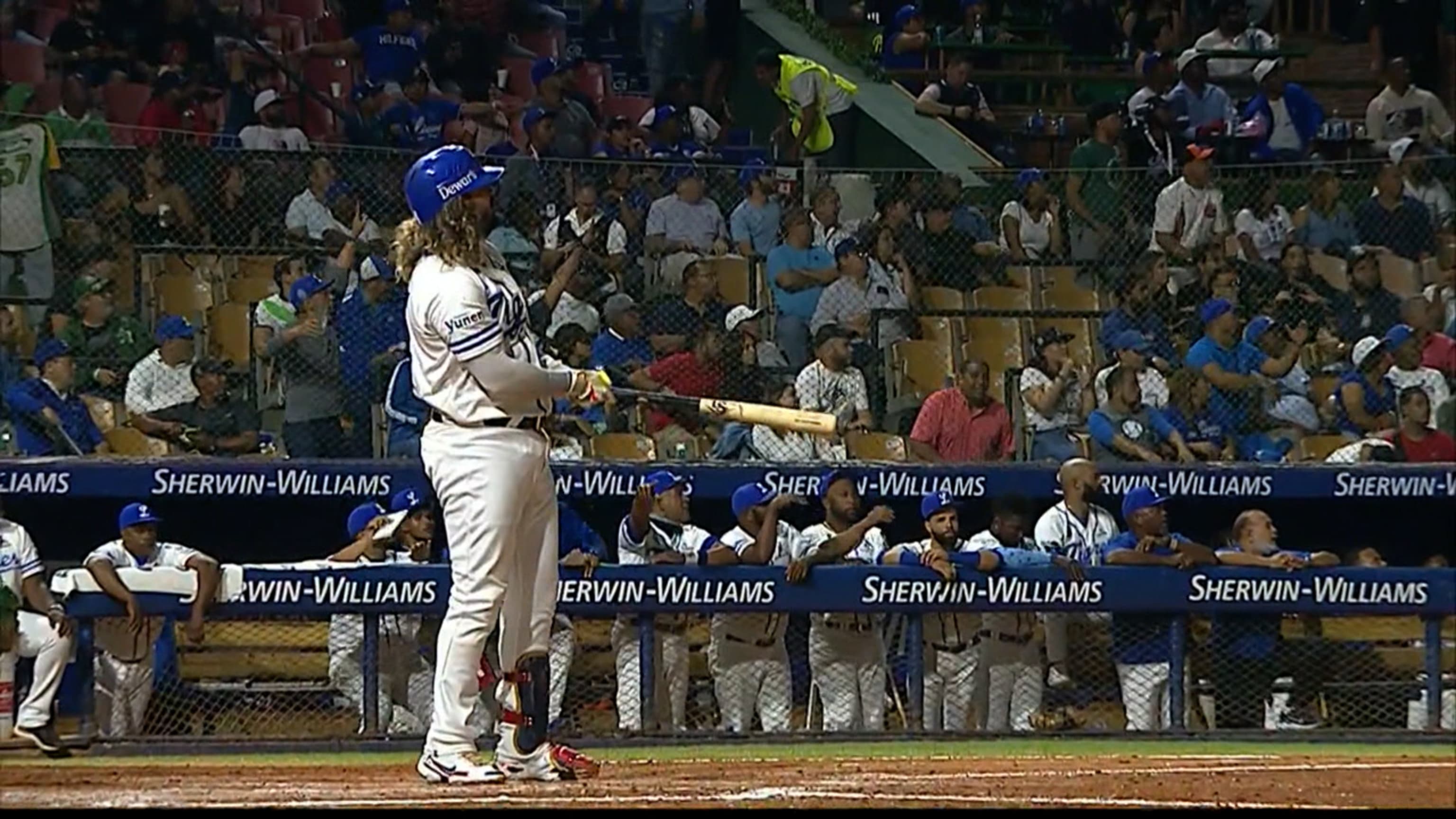 Jorge Alfaro da HR de dos rayas