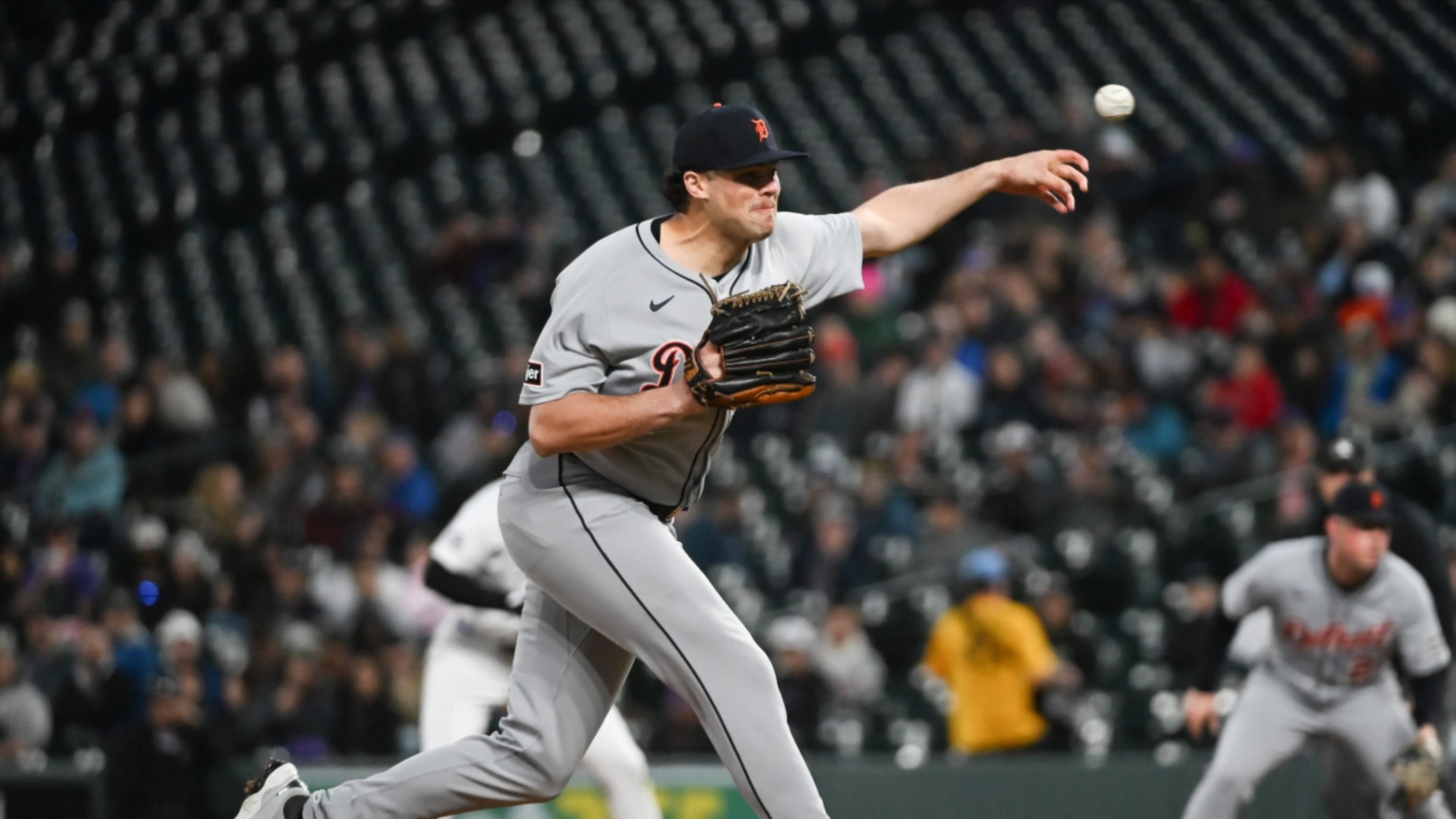 Brant Hurter strands a runner at second