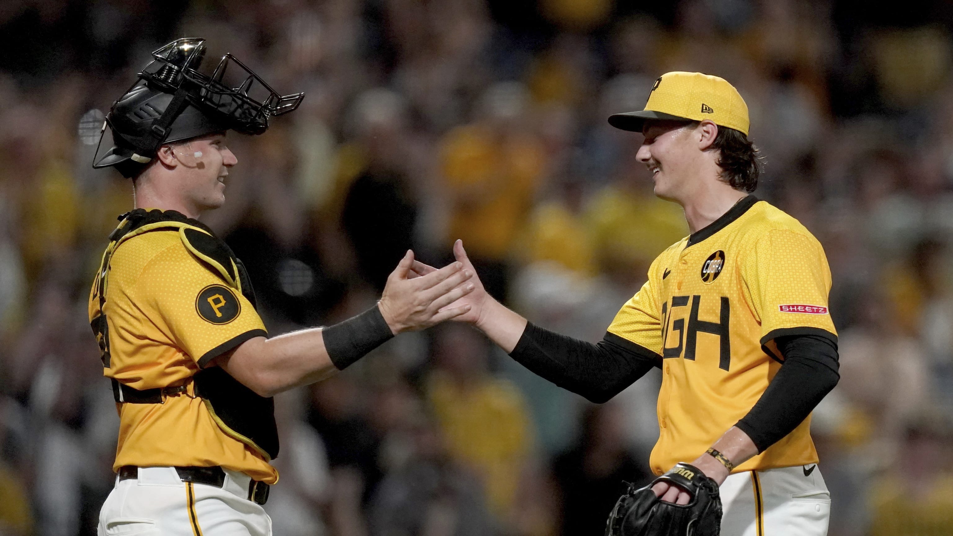 Bubba Chandler records first save in his MLB debut