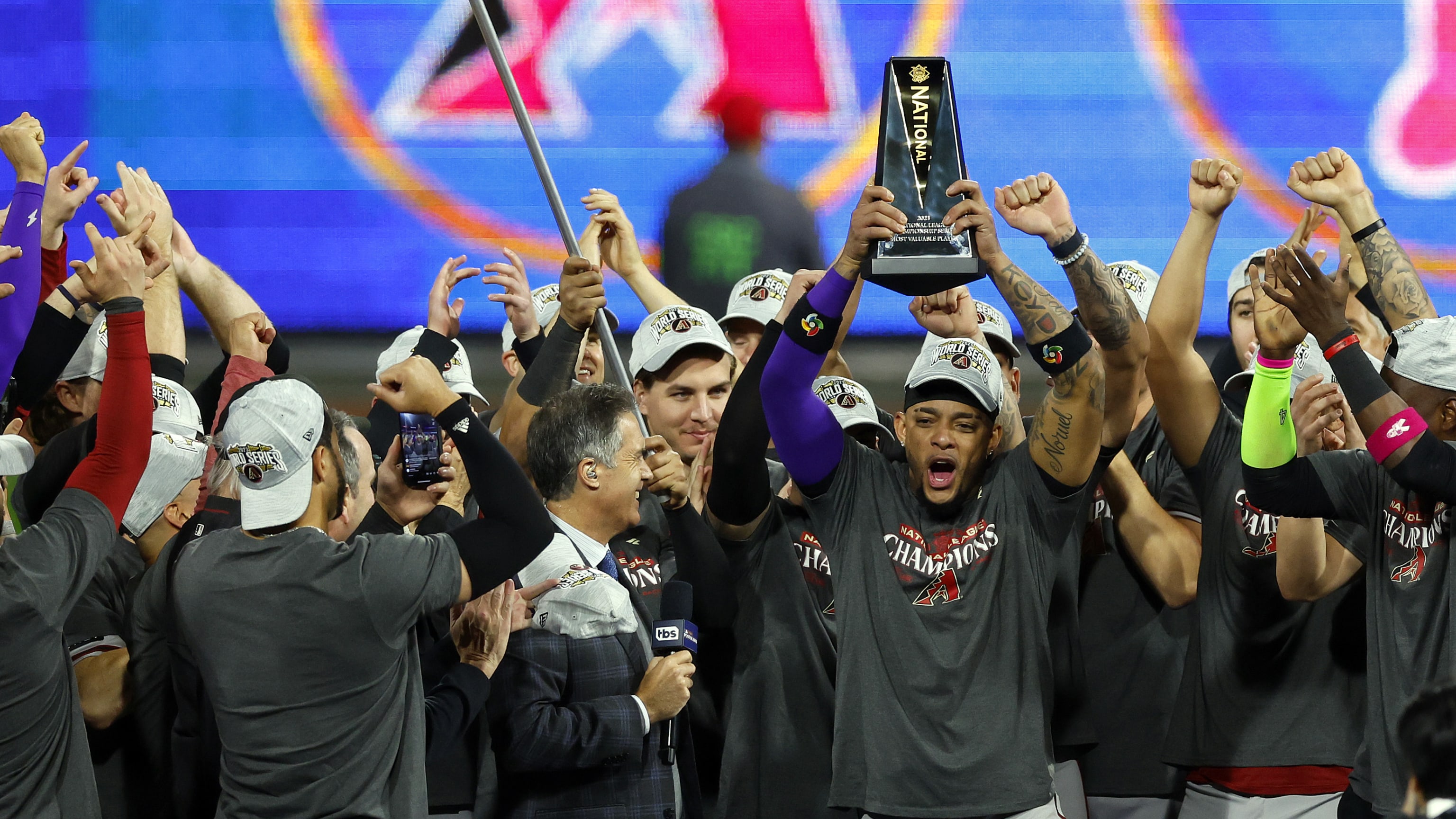 Phillies fans celebrate Wild Card win in Bucks County