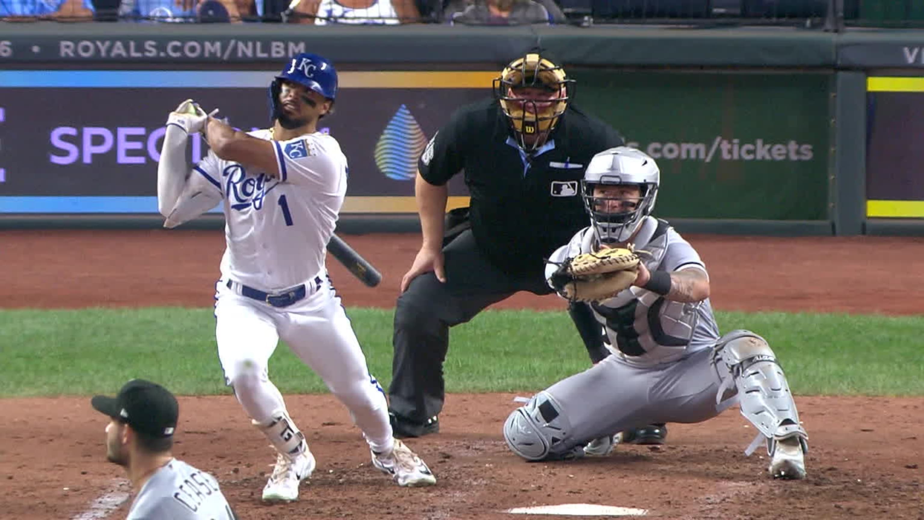 B/R Walk-Off on X: The Royals got some new threads 😮