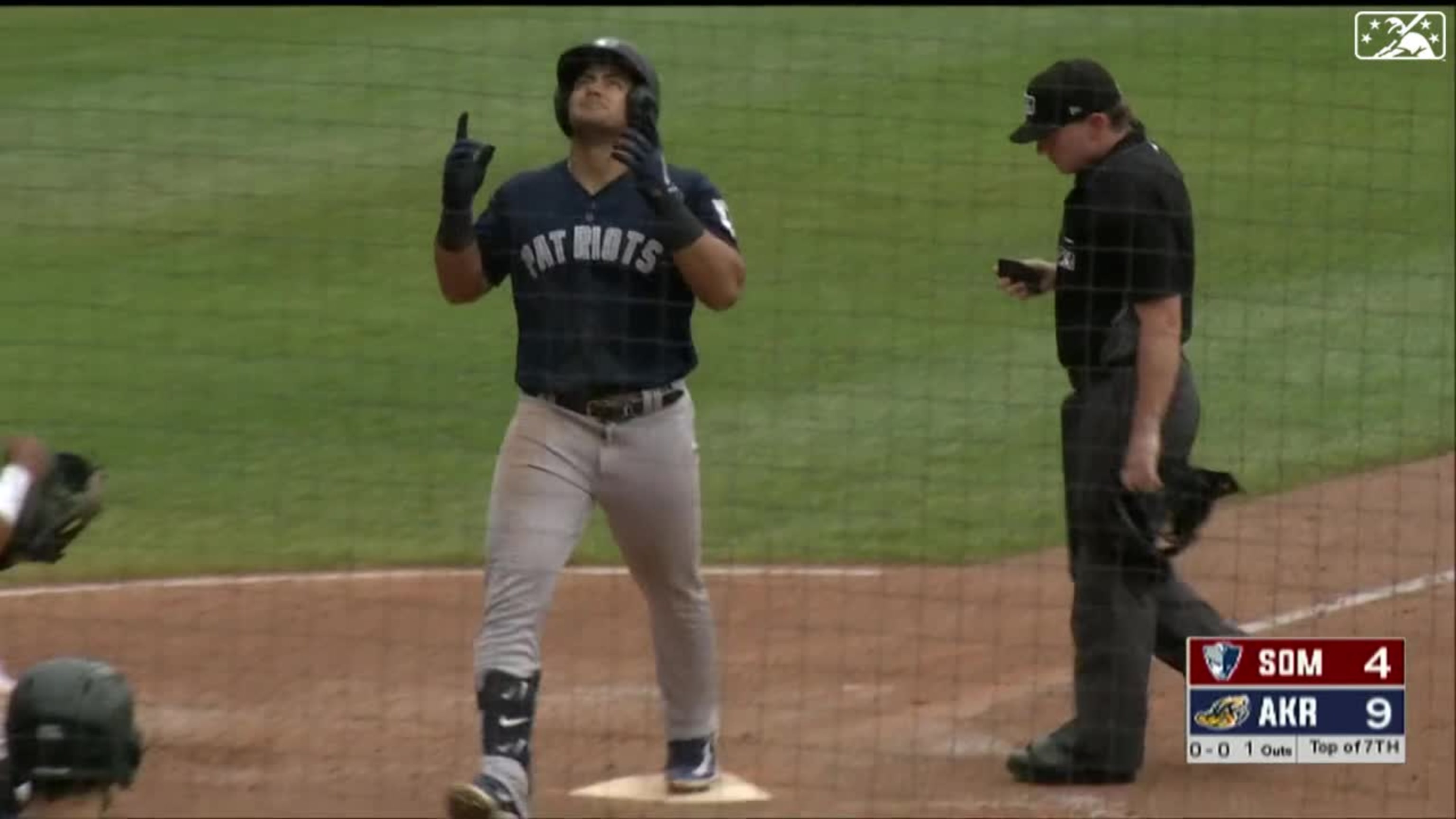 Dominguez's homer to right field 