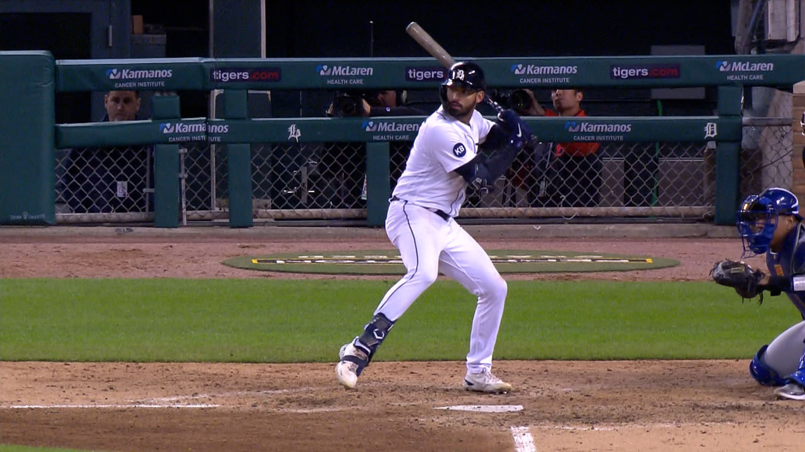 Castro HR, Tigers rally for sweep over skidding Royals